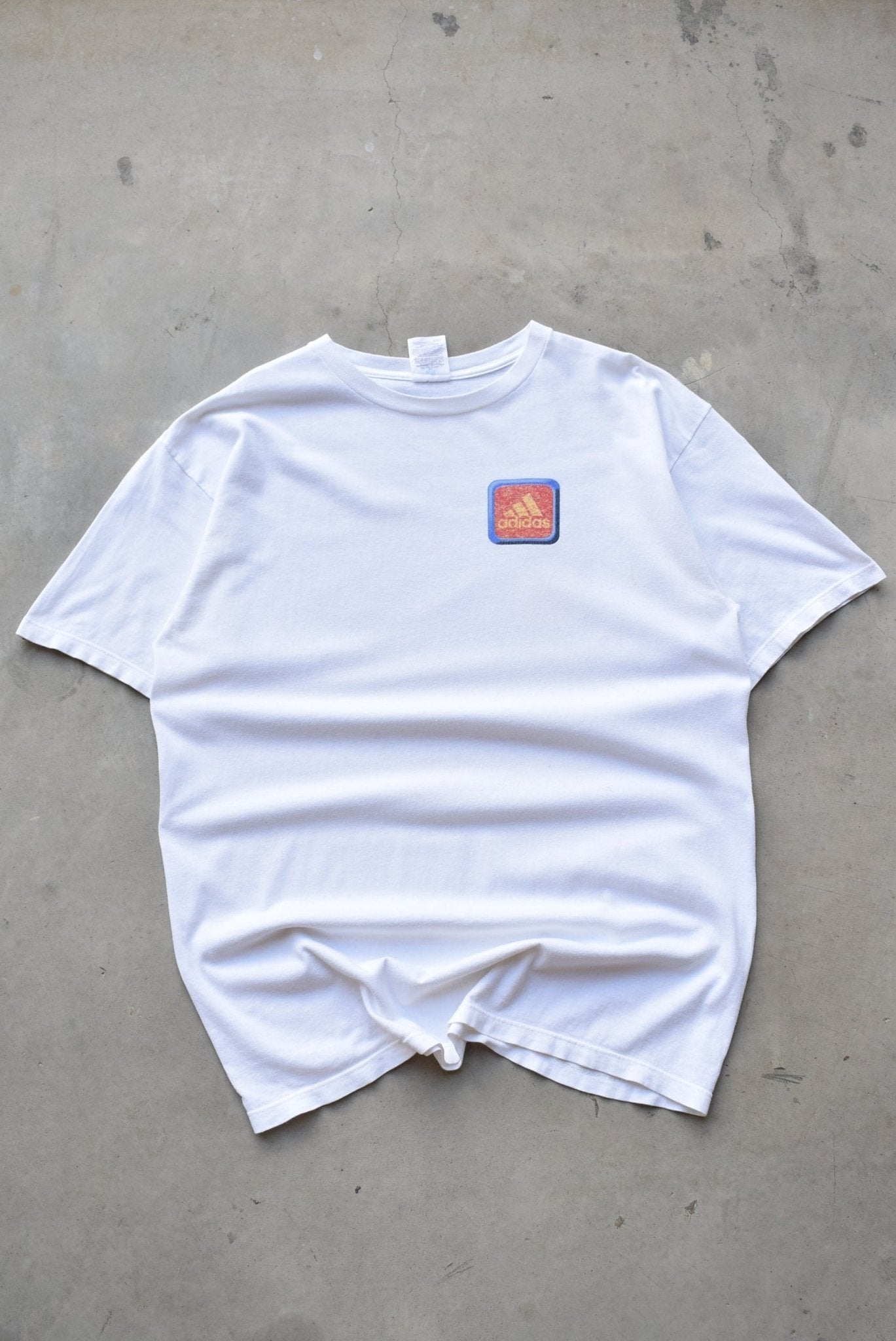 Adidas White Graphic Tee — 1990s (XL) - Retrospective Store