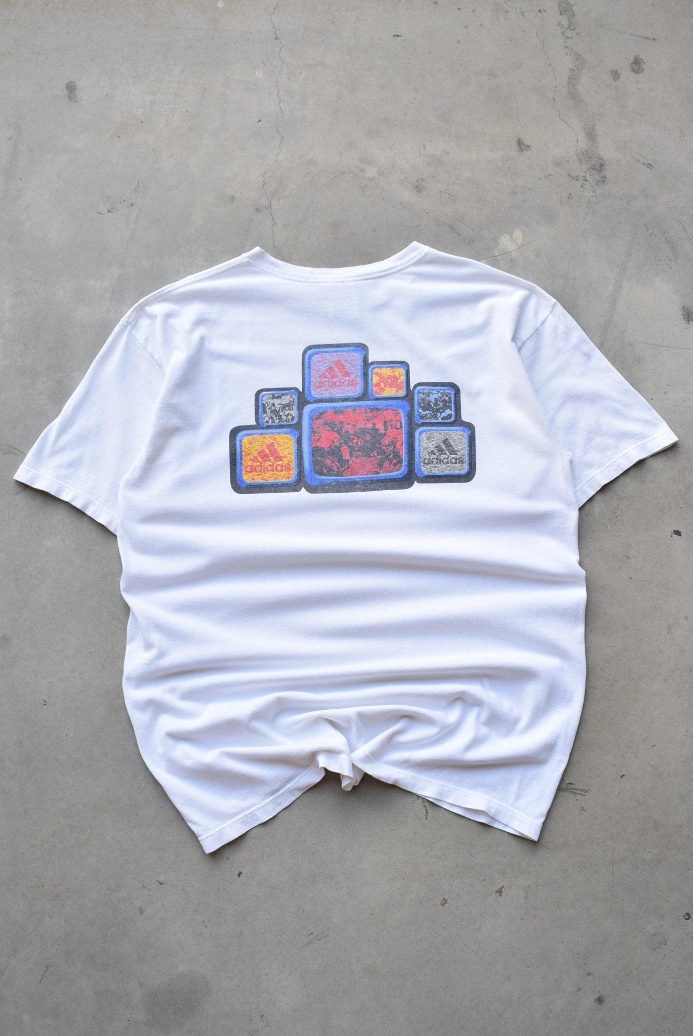 Adidas White Graphic Tee — 1990s (XL) - Retrospective Store