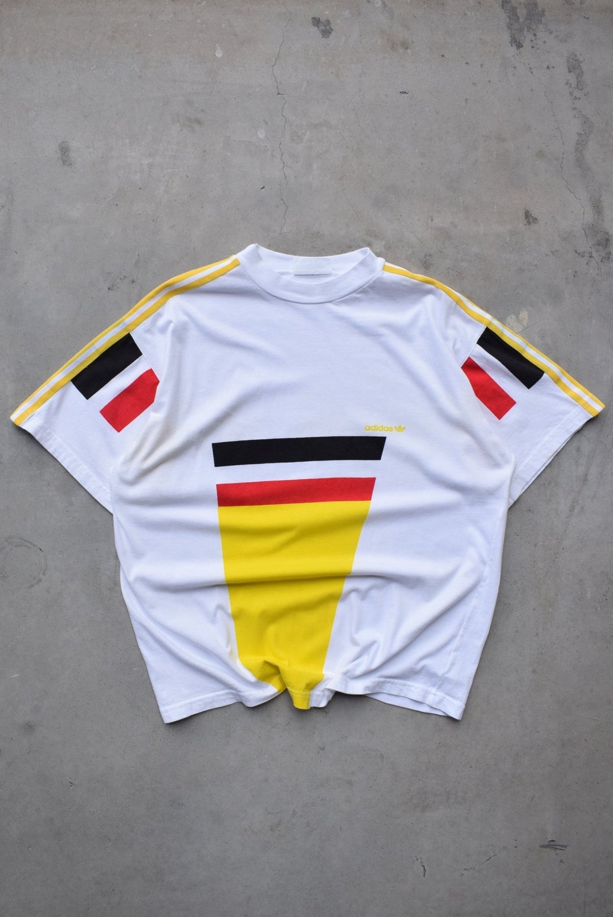 Adidas White Spellout Tee — 1990s (M) - Retrospective Store
