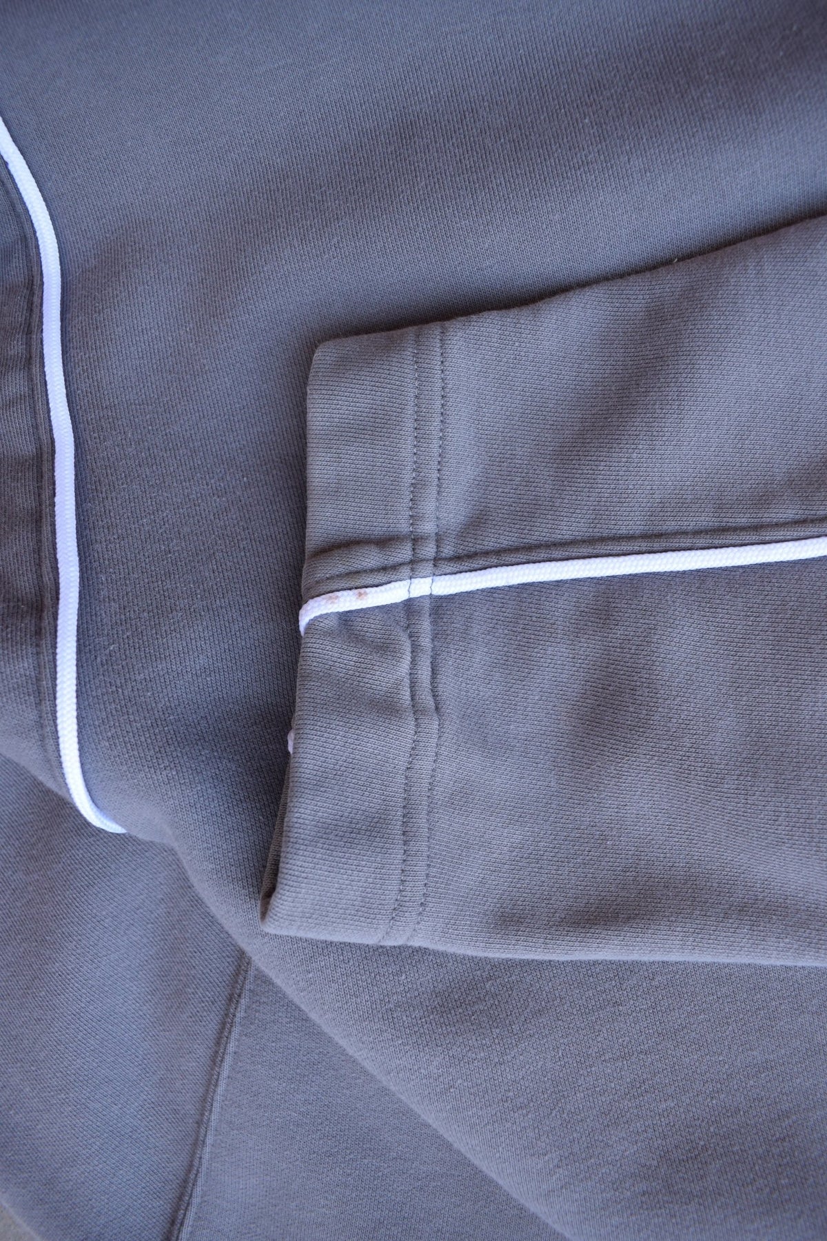 Air Jordan Grey Embroidered Logo Hoodie — 2000s (XL/XXL) - Retrospective Store