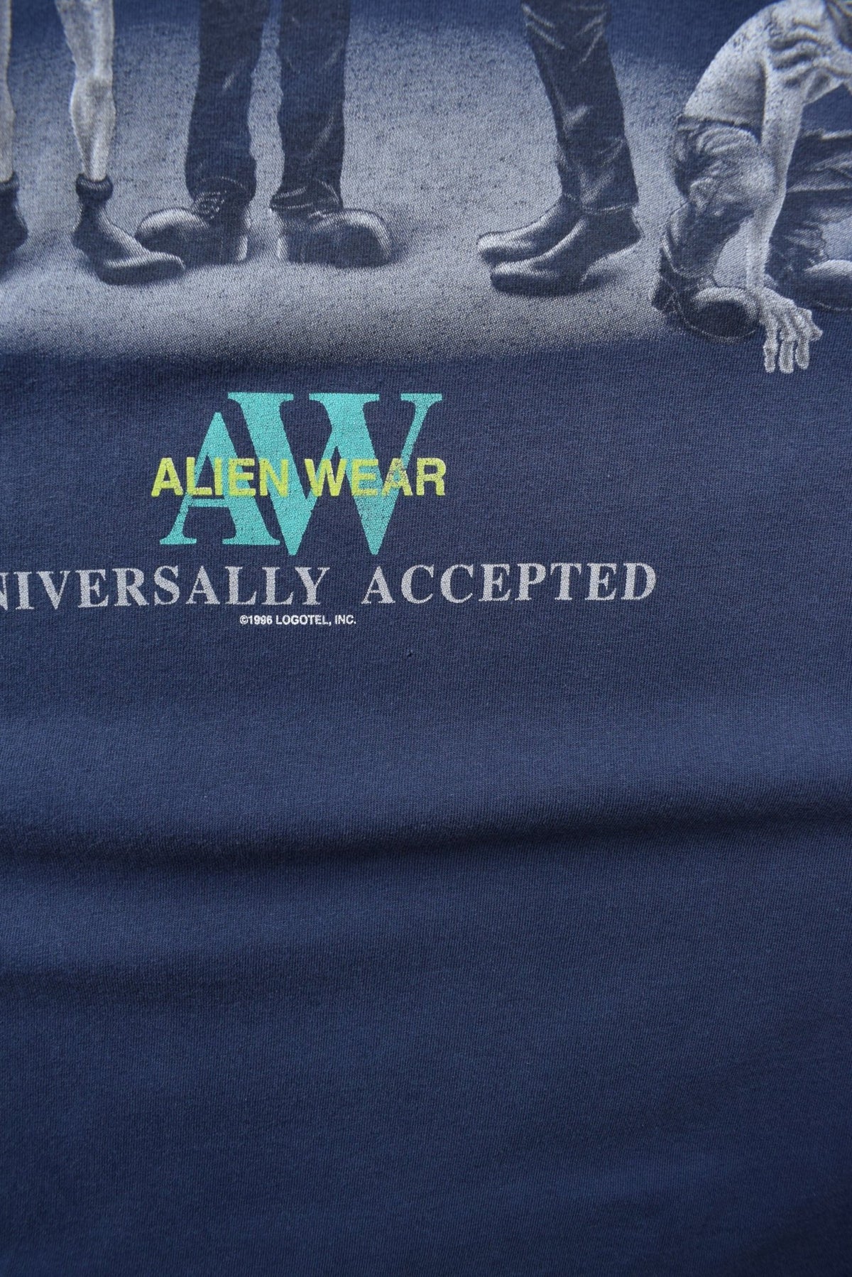 Alien Wear Navy Graphic Tee — 1996 (L) - Retrospective Store