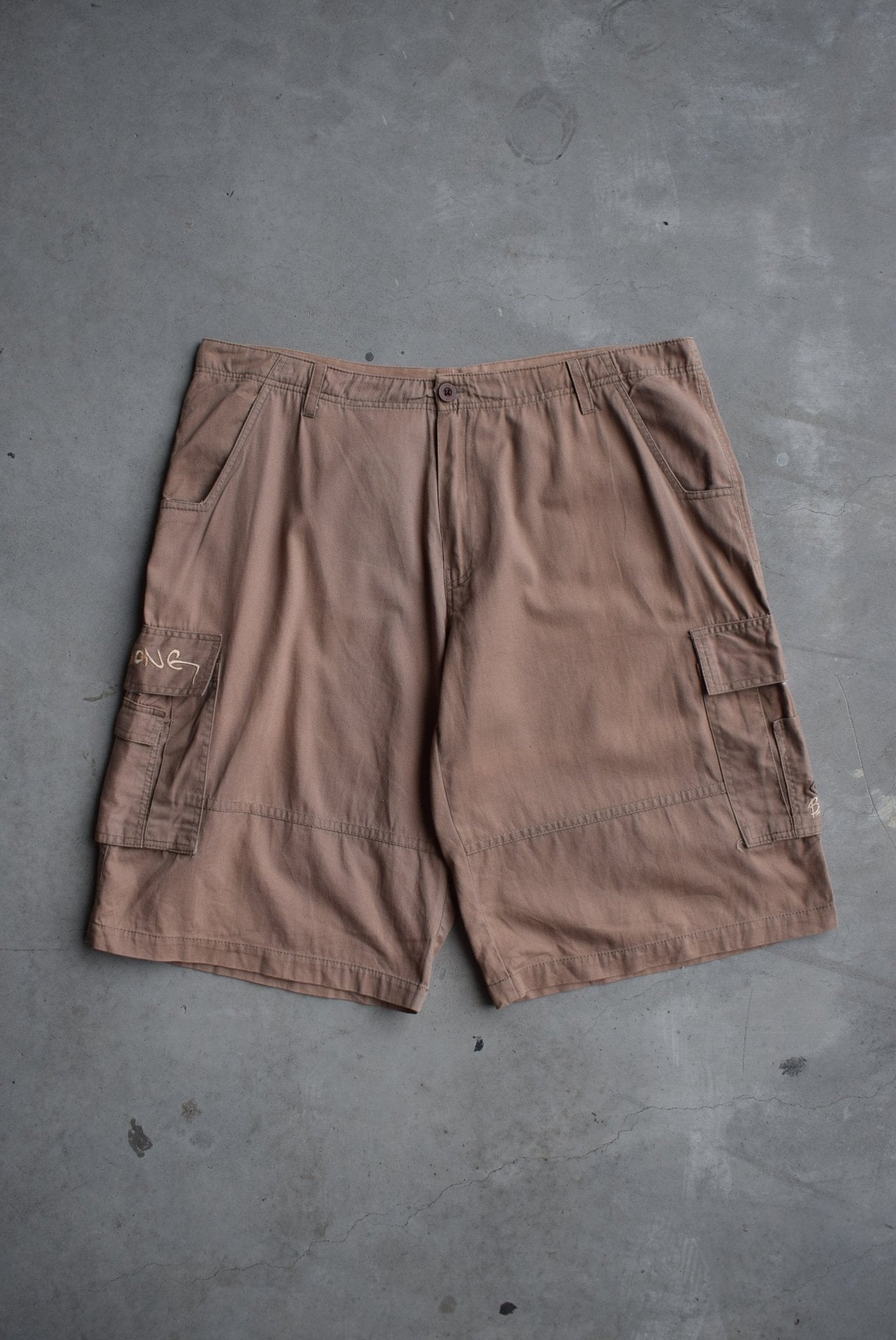 Billabong Cargo Shorts — 2000s (36) - Retrospective Store