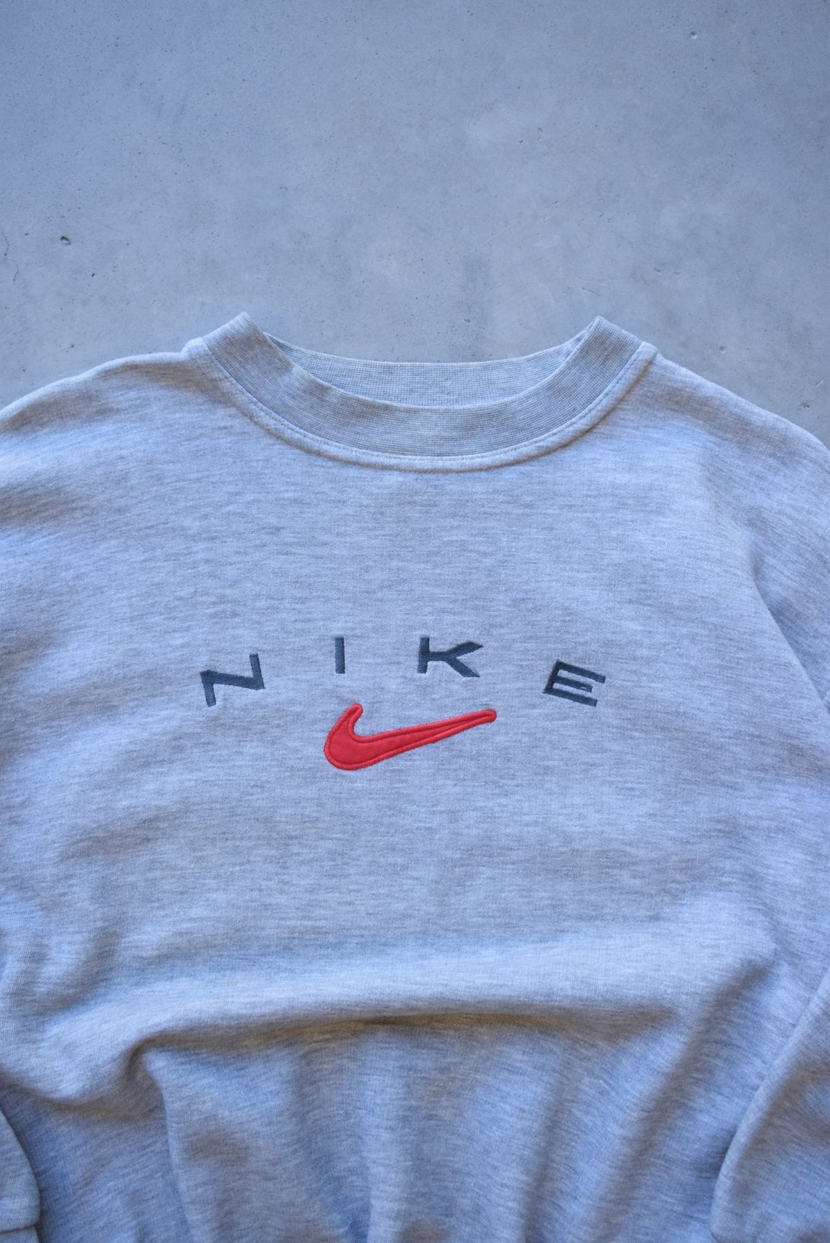Bootleg Nike Grey Embroidered Spellout Crewneck — 2000s (S/M) - Retrospective Store