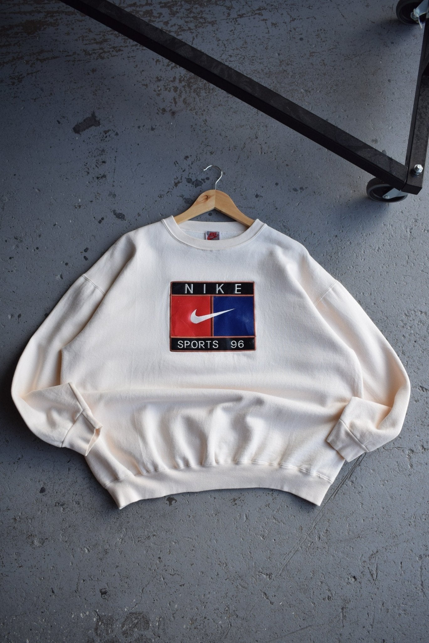 bootleg nike crewneck