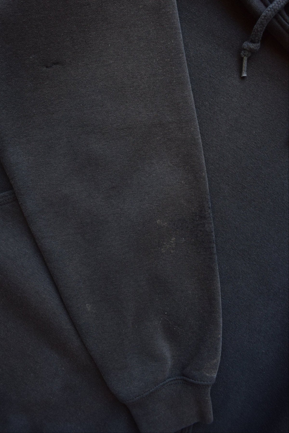 Carhartt Black Classic Logo Hoodie — 1990s (M) - Retrospective Store