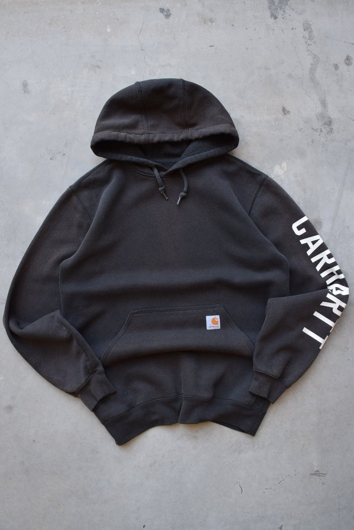 Carhartt Black Classic Logo Hoodie — 1990s (M) - Retrospective Store