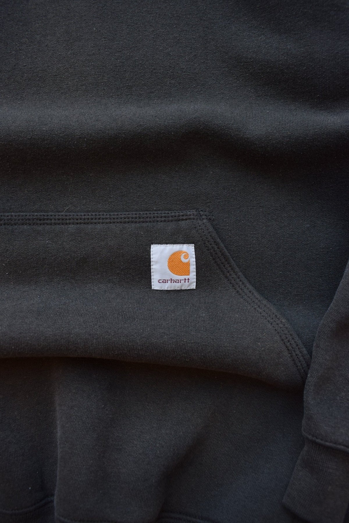 Carhartt Black Classic Logo Hoodie — 1990s (M) - Retrospective Store
