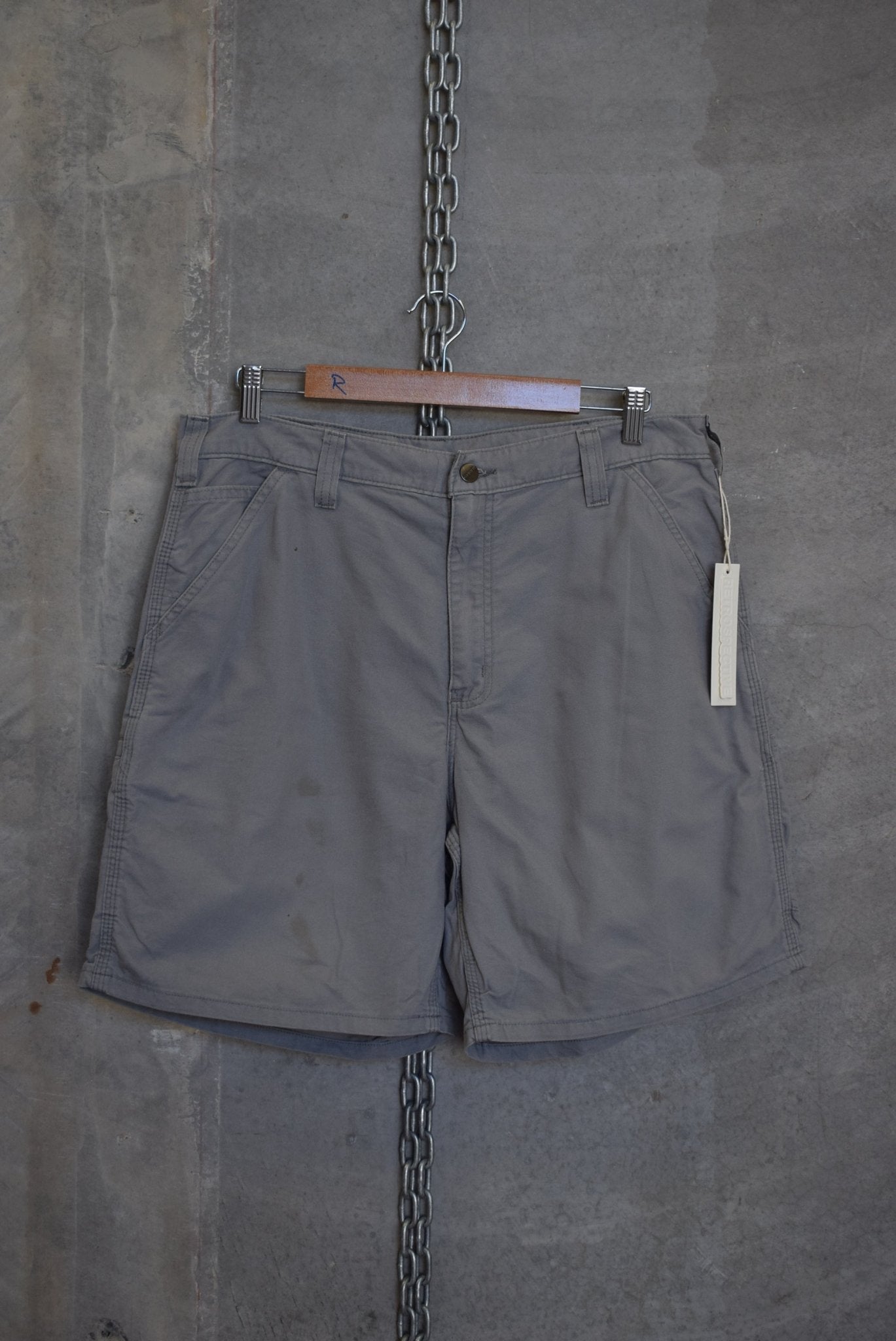 Carhartt Carpenter Shorts — 2000s (36) - Retrospective Store