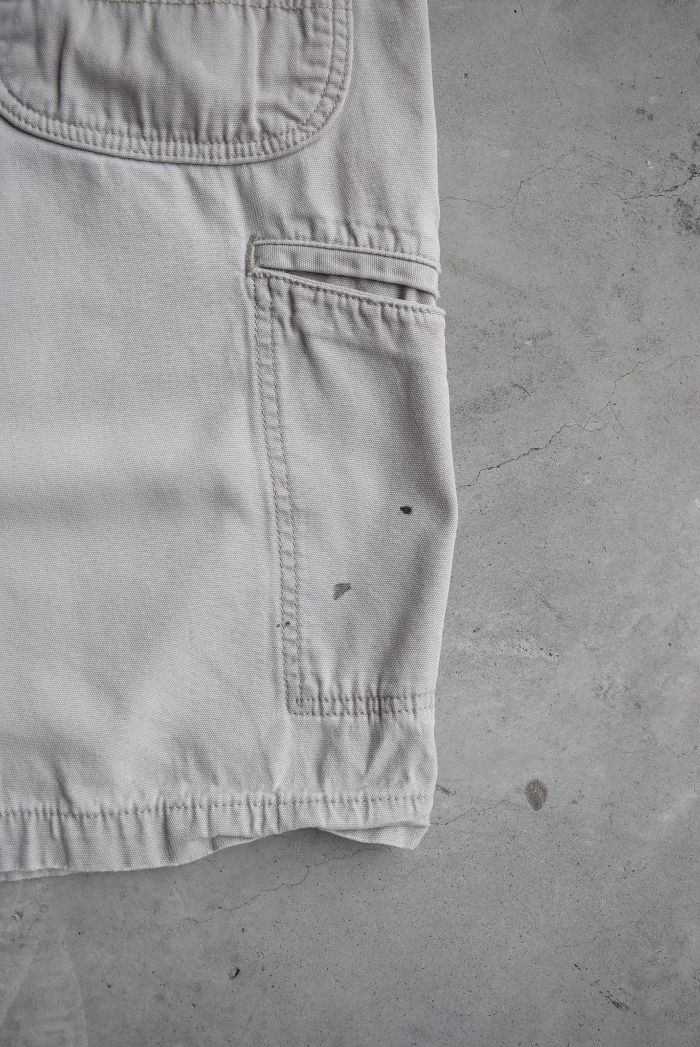 Carhartt Carpenter Shorts — 2000s (42) - Retrospective Store