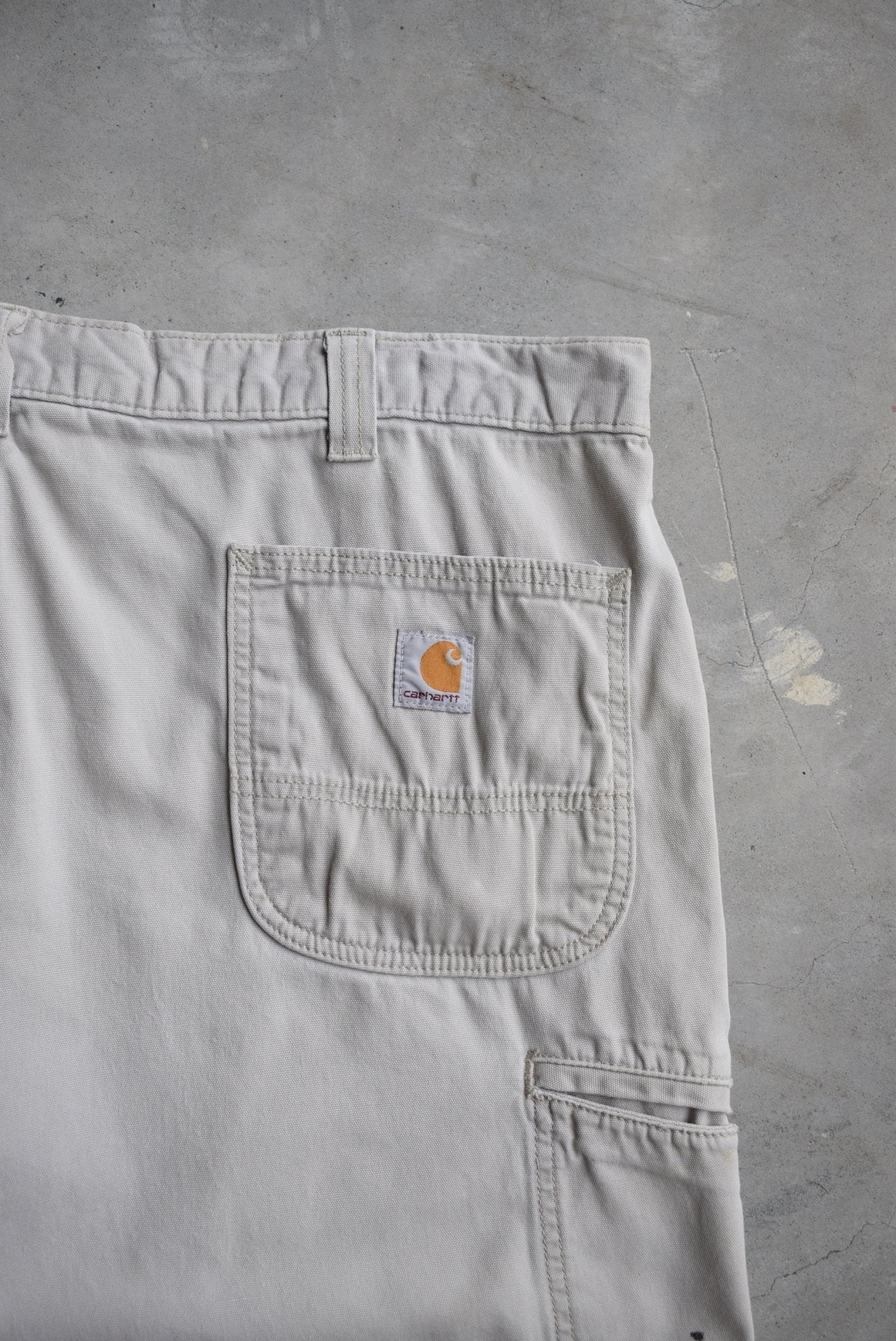 Carhartt Carpenter Shorts — 2000s (42) - Retrospective Store