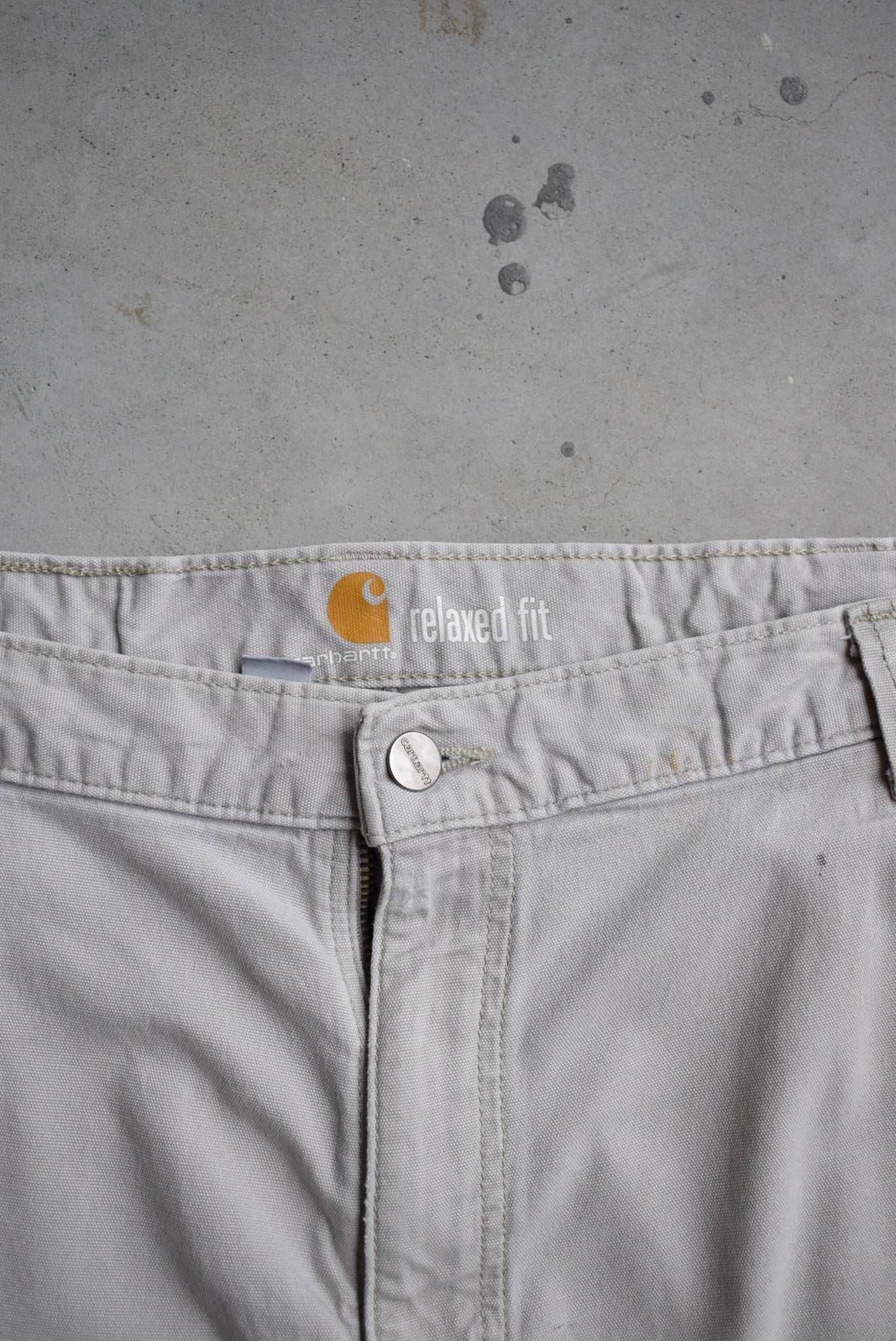 Carhartt Carpenter Shorts — 2000s (42) - Retrospective Store