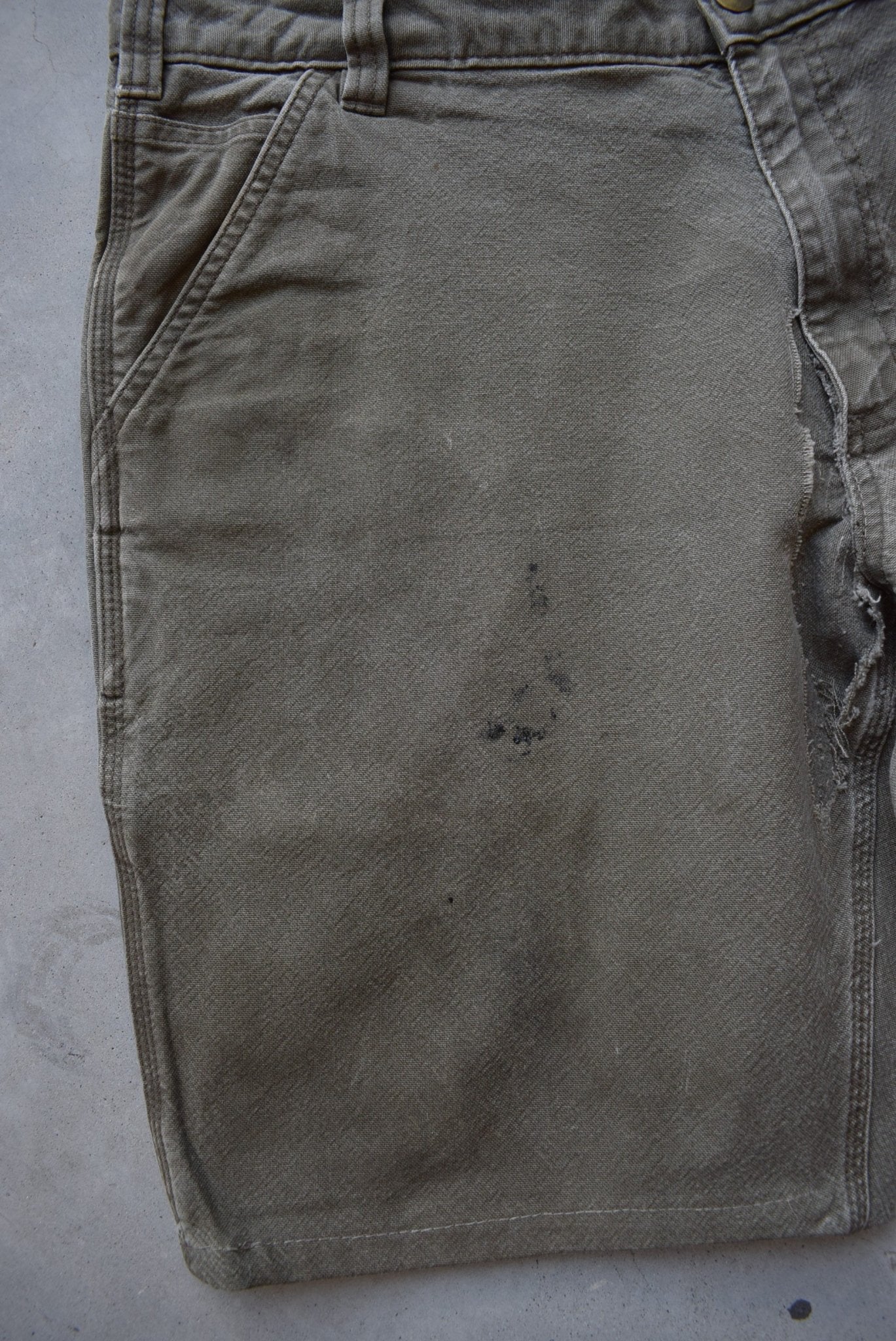 Carhartt Green Carpenter Shorts — 2000s (38) - Retrospective Store