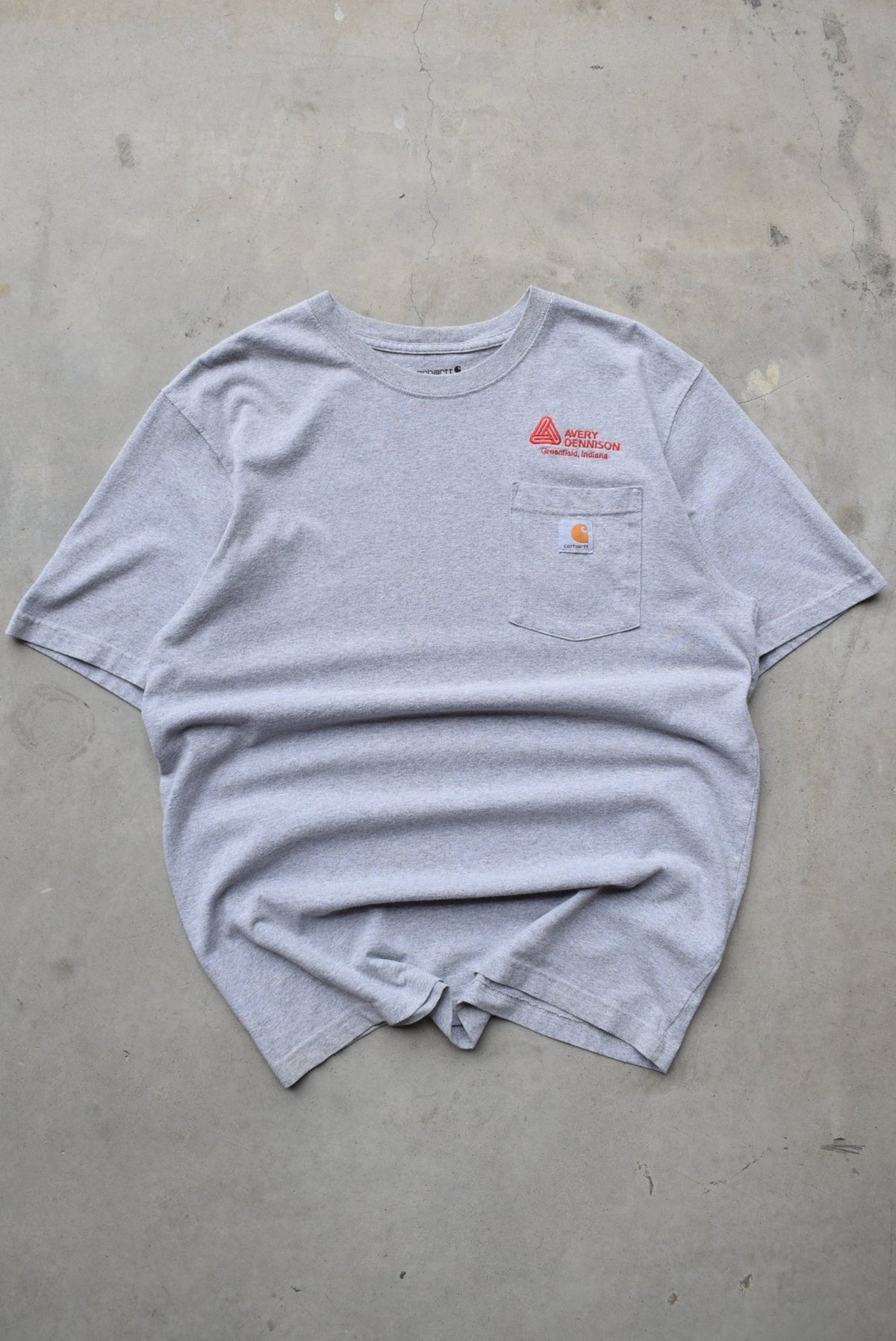 Carhartt Grey Classic Logo Pocket Tee — 2000s (L) - Retrospective Store