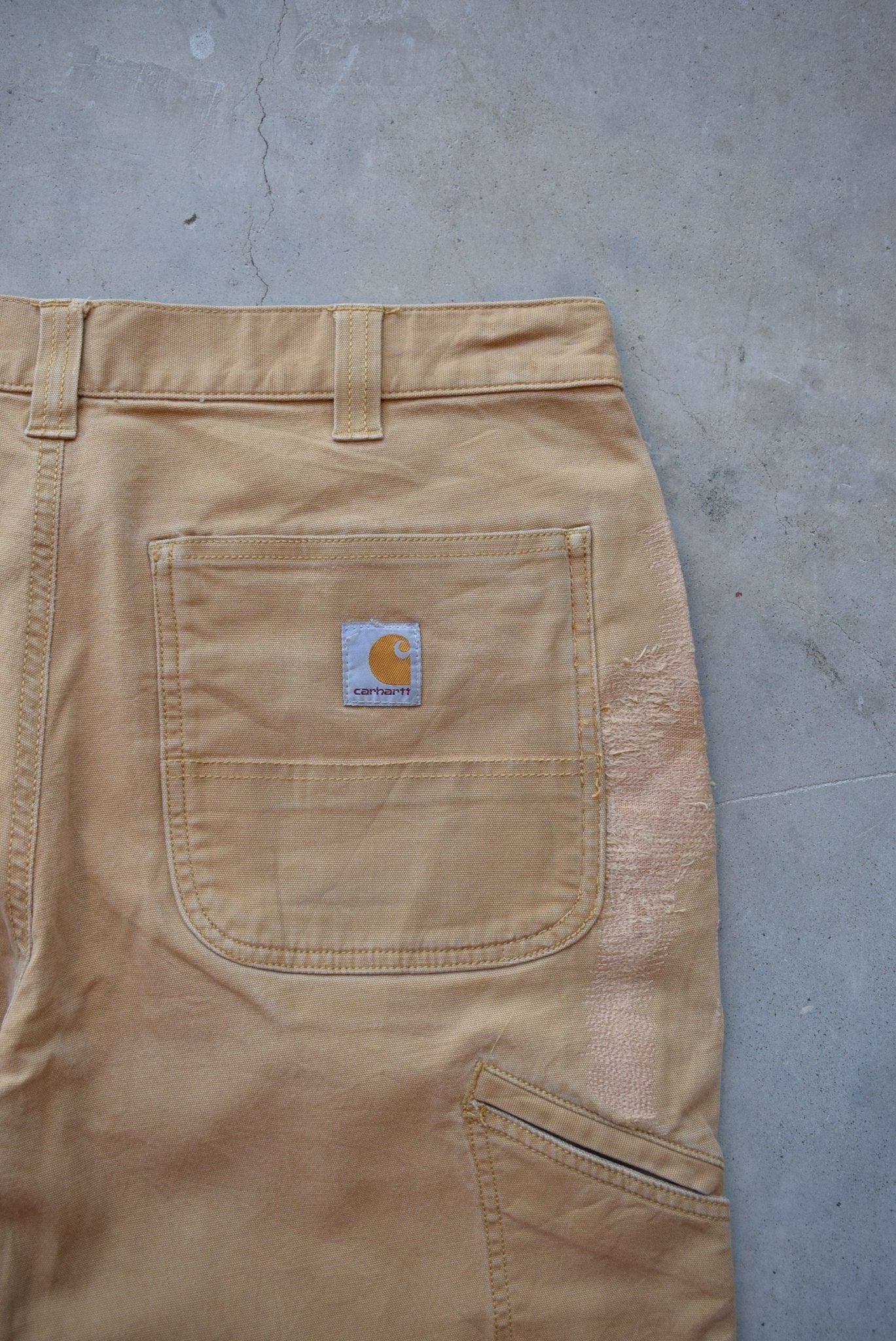 Carhartt Tan Double-Knee Carpenter Pants — 2000s (34) - Retrospective Store
