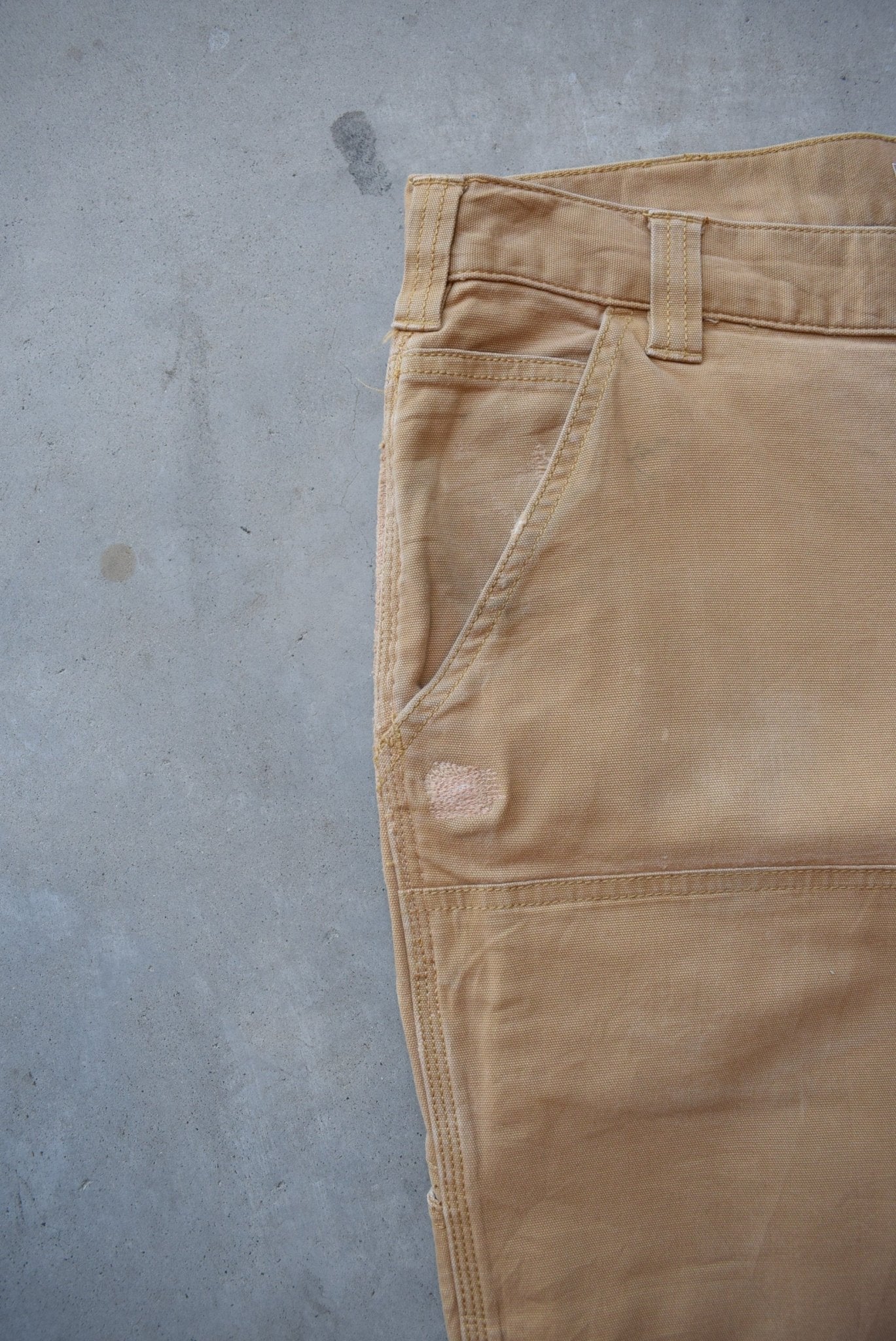 Carhartt Tan Double-Knee Carpenter Pants — 2000s (34) - Retrospective Store
