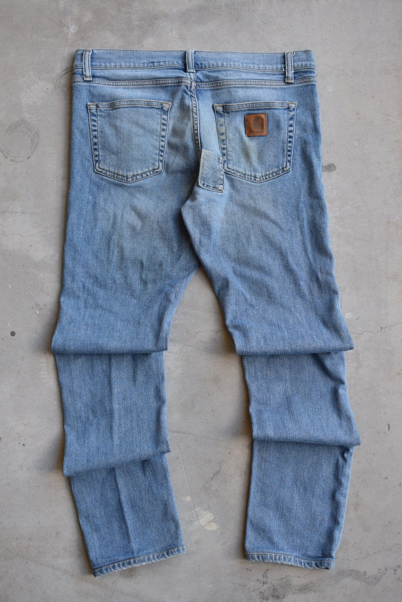 Carhartt Workwear Jeans — 2000s (33) - Retrospective Store