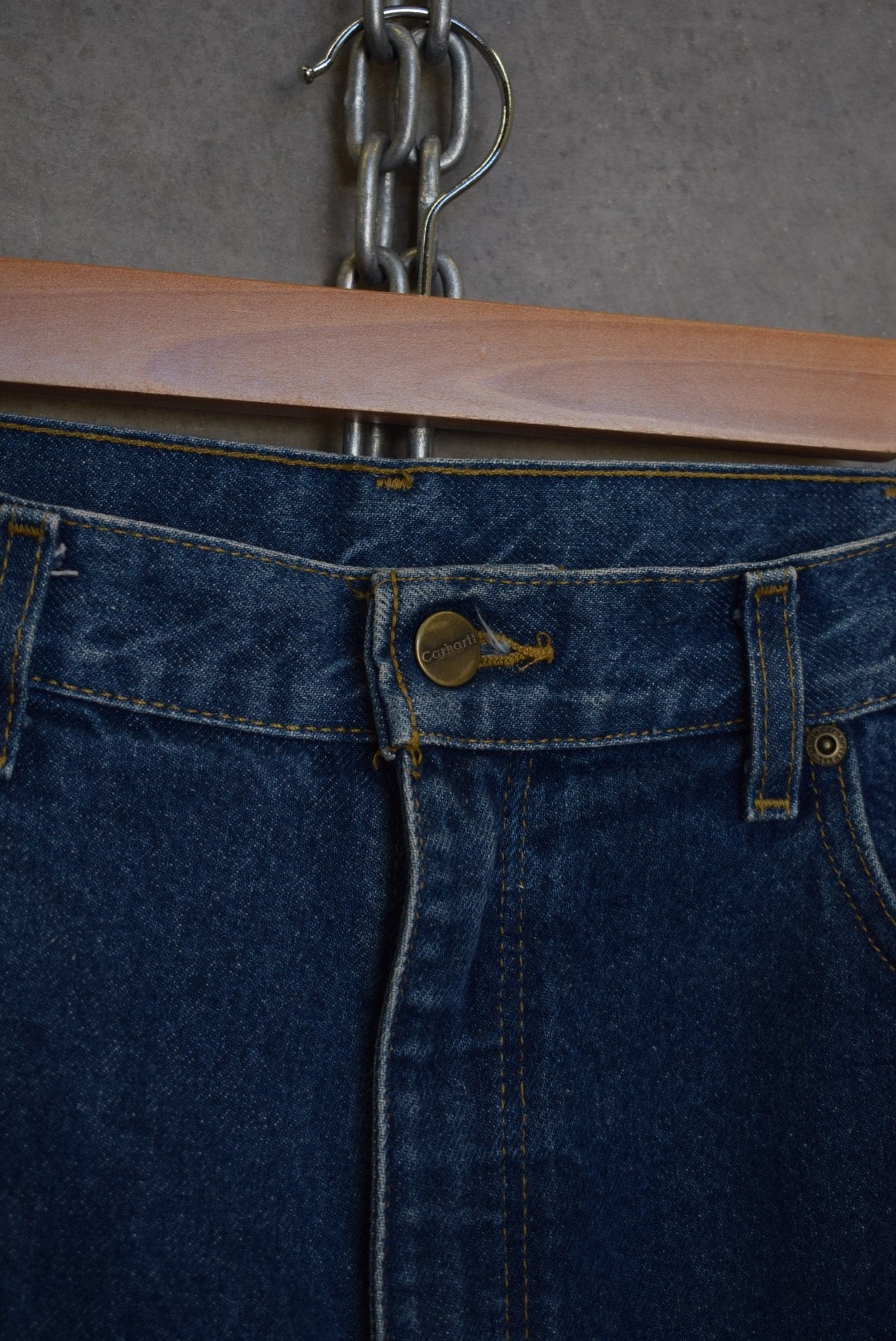 Carhartt Workwear Shorts — 2000s (36) - Retrospective Store