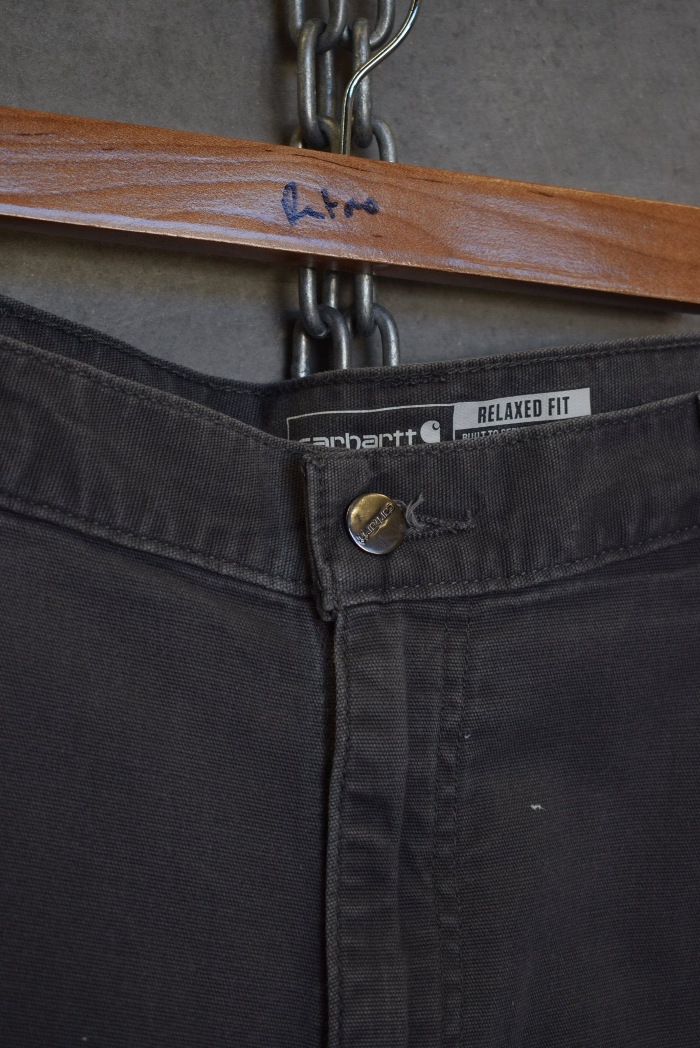 Carhartt Workwear Shorts — 2000s (36) - Retrospective Store