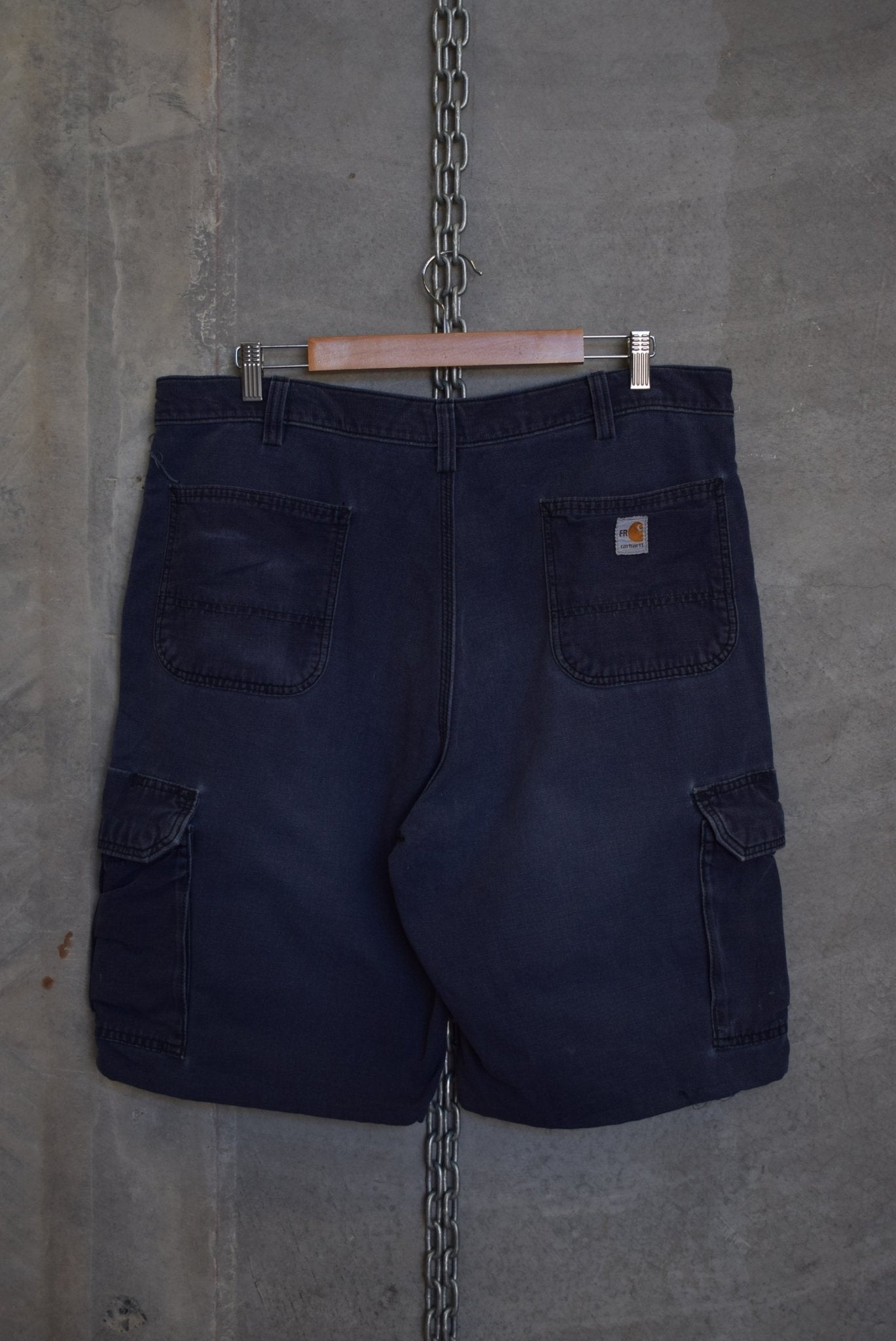 Carhartt Workwear Shorts — 2000s (38) - Retrospective Store