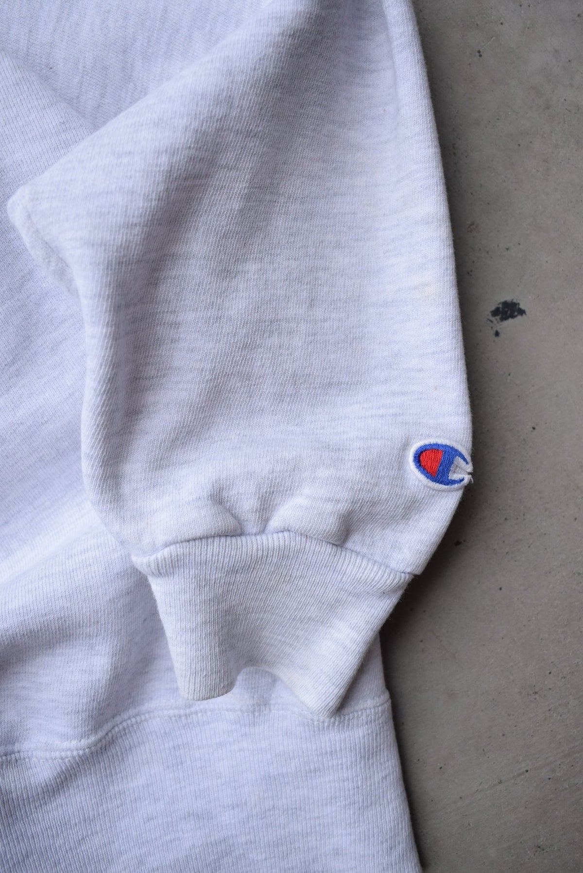 Champion x Harvard University Grey Graphic Crewneck — 1990s (S/M) - Retrospective Store