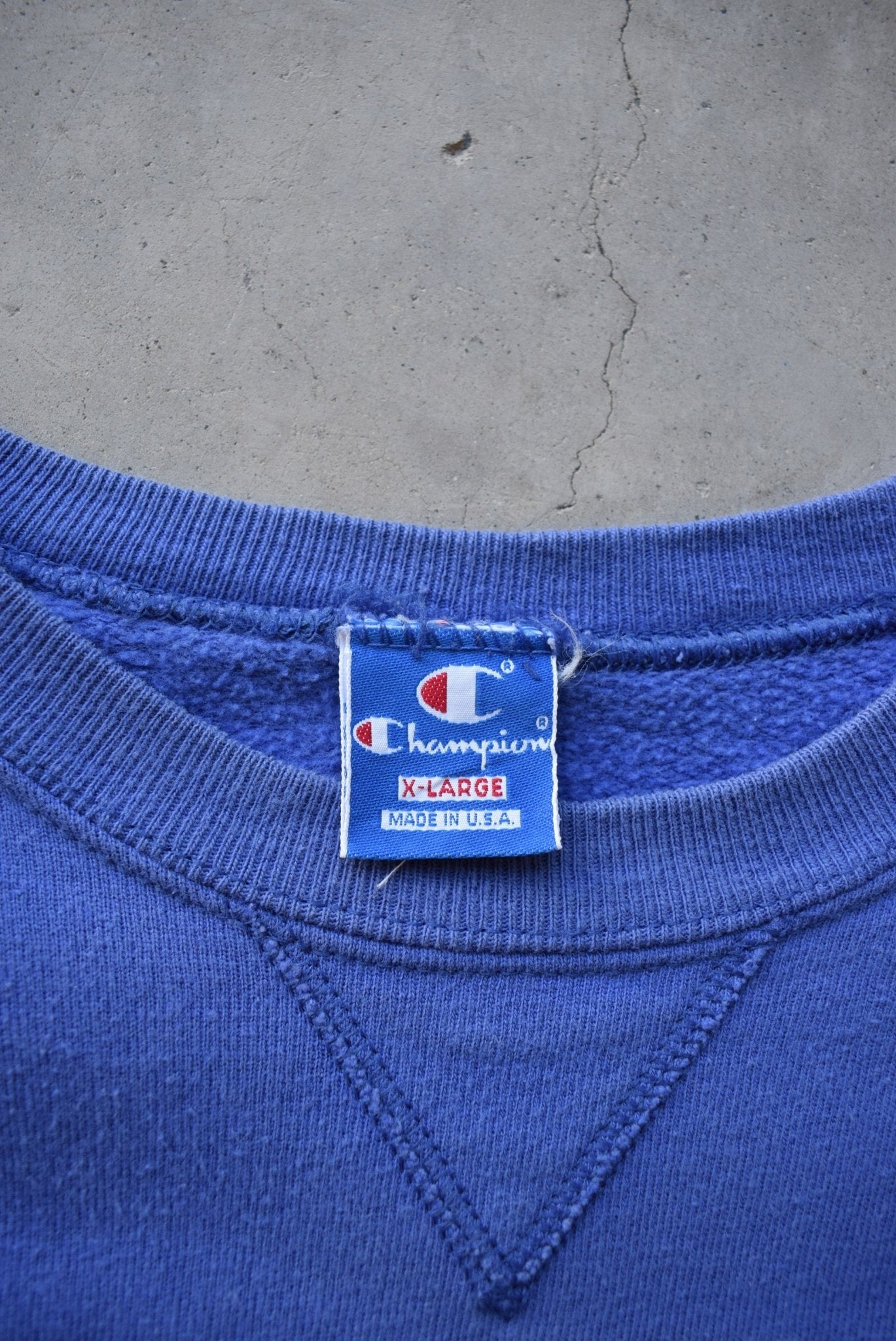 Champion x Massachusetts Institute of Technology Blue Embroidered Crewneck — 1990s (L) - Retrospective Store