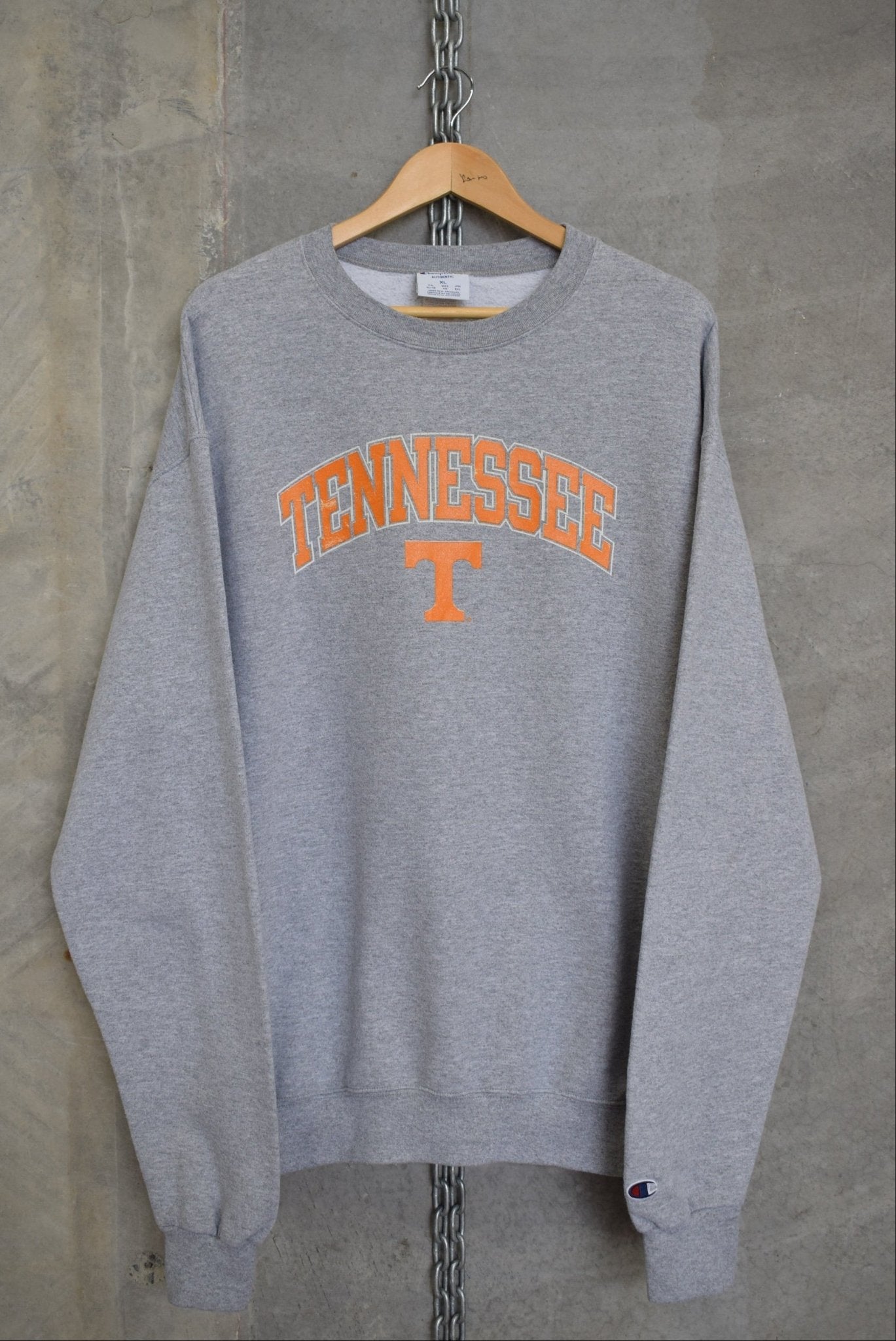 Champion x University of Tennessee Crewneck — 2000s (XL) - Retrospective Store
