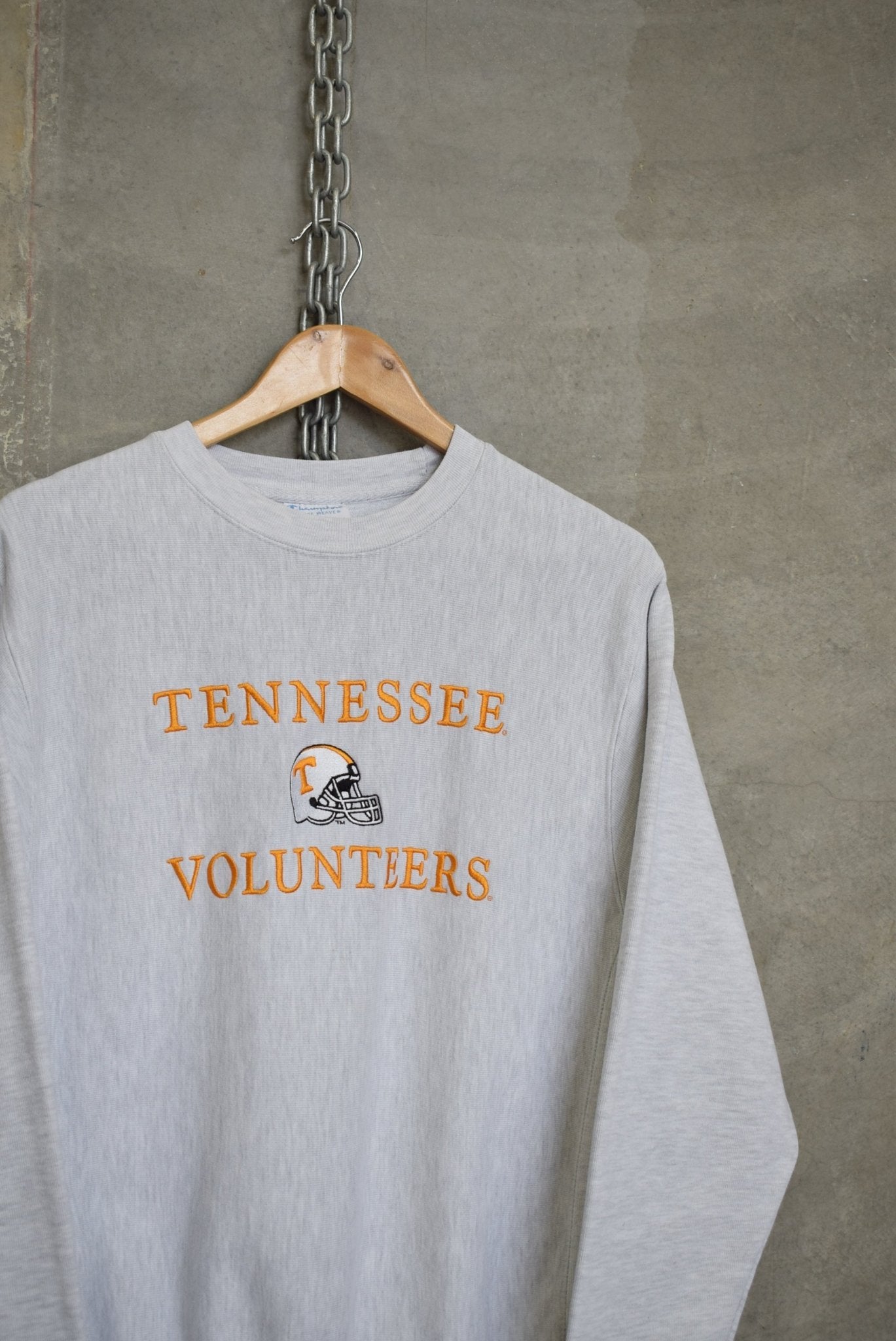 Champion x University of Tennessee Embroidered Crewneck — 2000s (S) - Retrospective Store