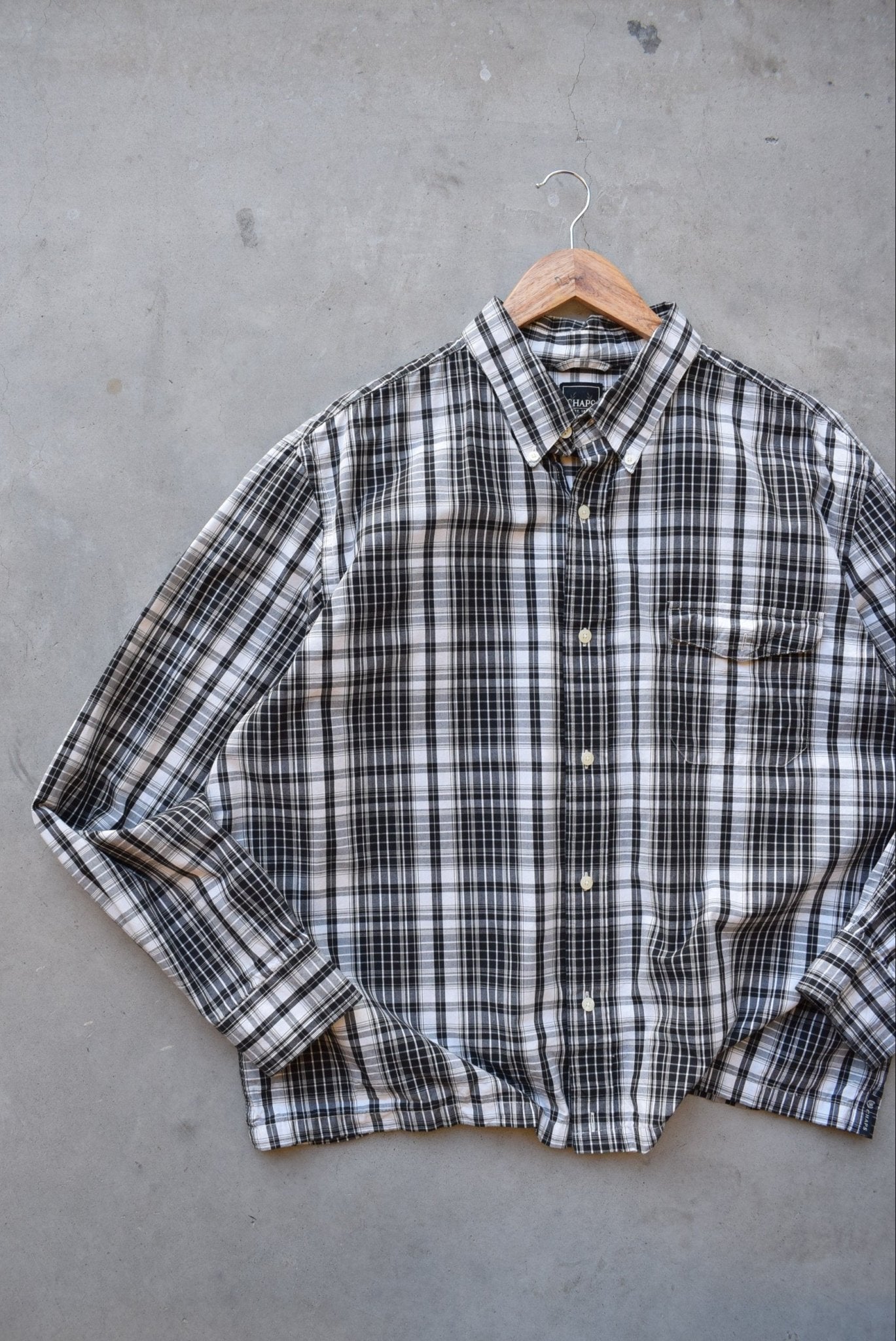 Chaps Ralph Lauren Black & White Cropped Long Sleeve Button Up — 2000s (XXL) - Retrospective Store