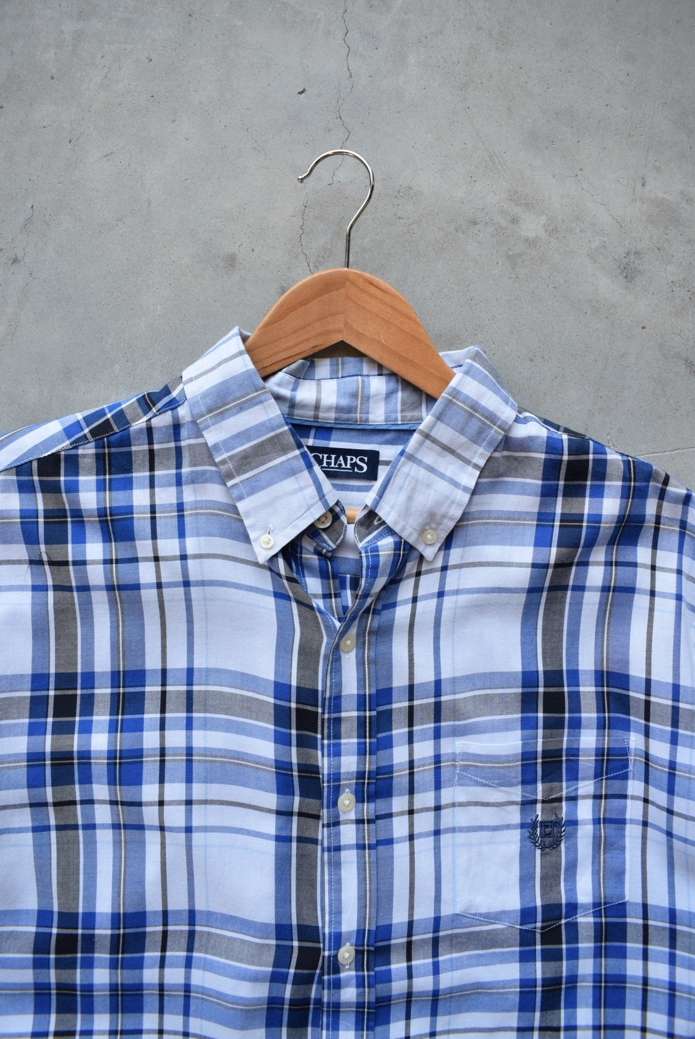 Chaps Ralph Lauren Blue & White Cropped Long Sleeve Button Up — 2000s (XL) - Retrospective Store