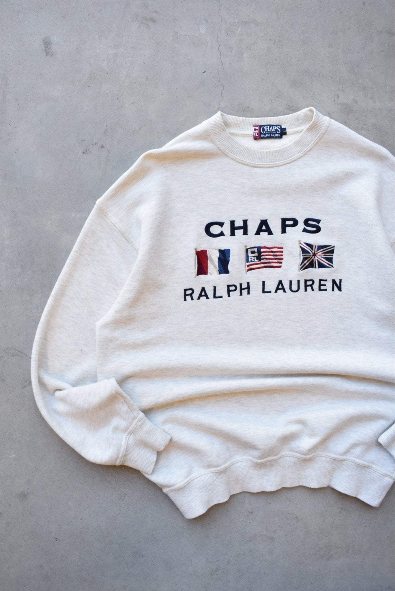Chaps Ralph Lauren Grey Embroidered Spellout Crewneck — 2000s (L) - Retrospective Store