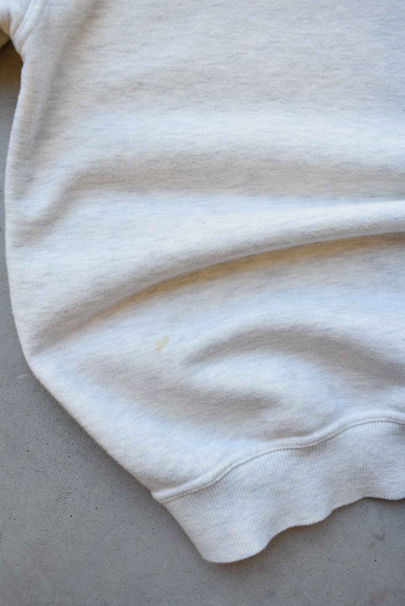 Chaps Ralph Lauren Grey Embroidered Spellout Crewneck — 2000s (L) - Retrospective Store