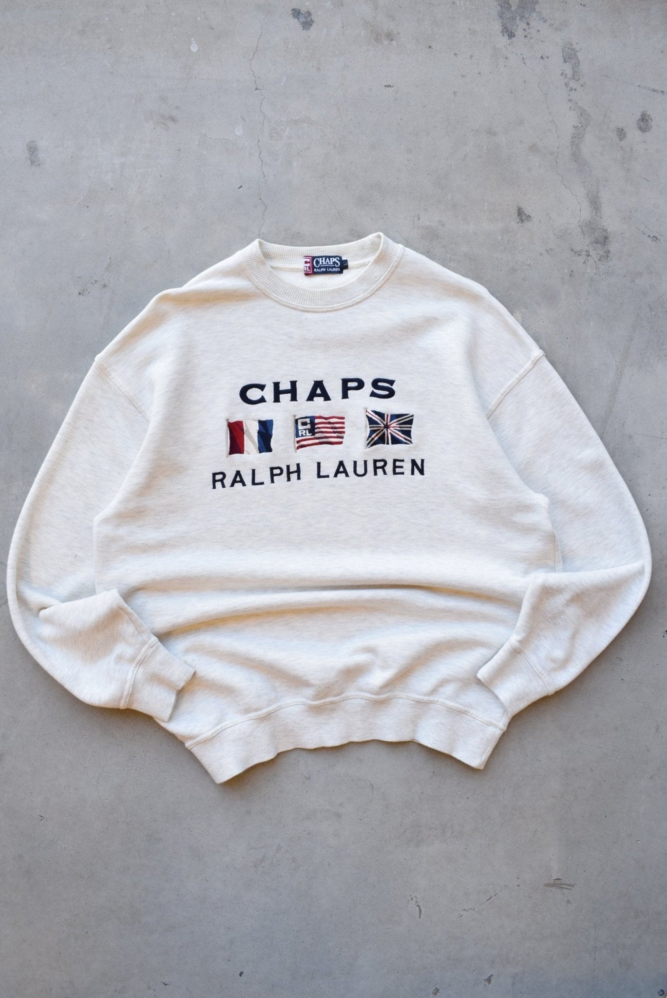 Chaps Ralph Lauren Grey Embroidered Spellout Crewneck — 2000s (L) - Retrospective Store