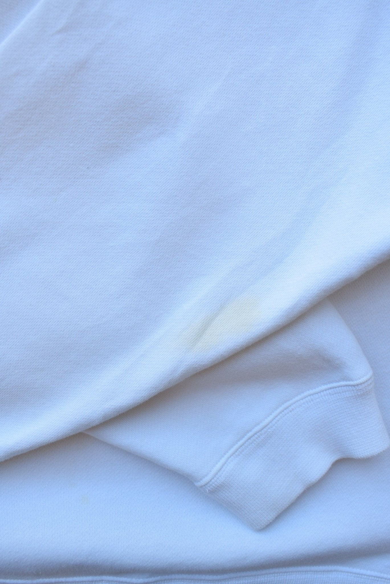 Chaps Ralph Lauren White Embroidered Spellout Crewneck — 2000s (L) - Retrospective Store