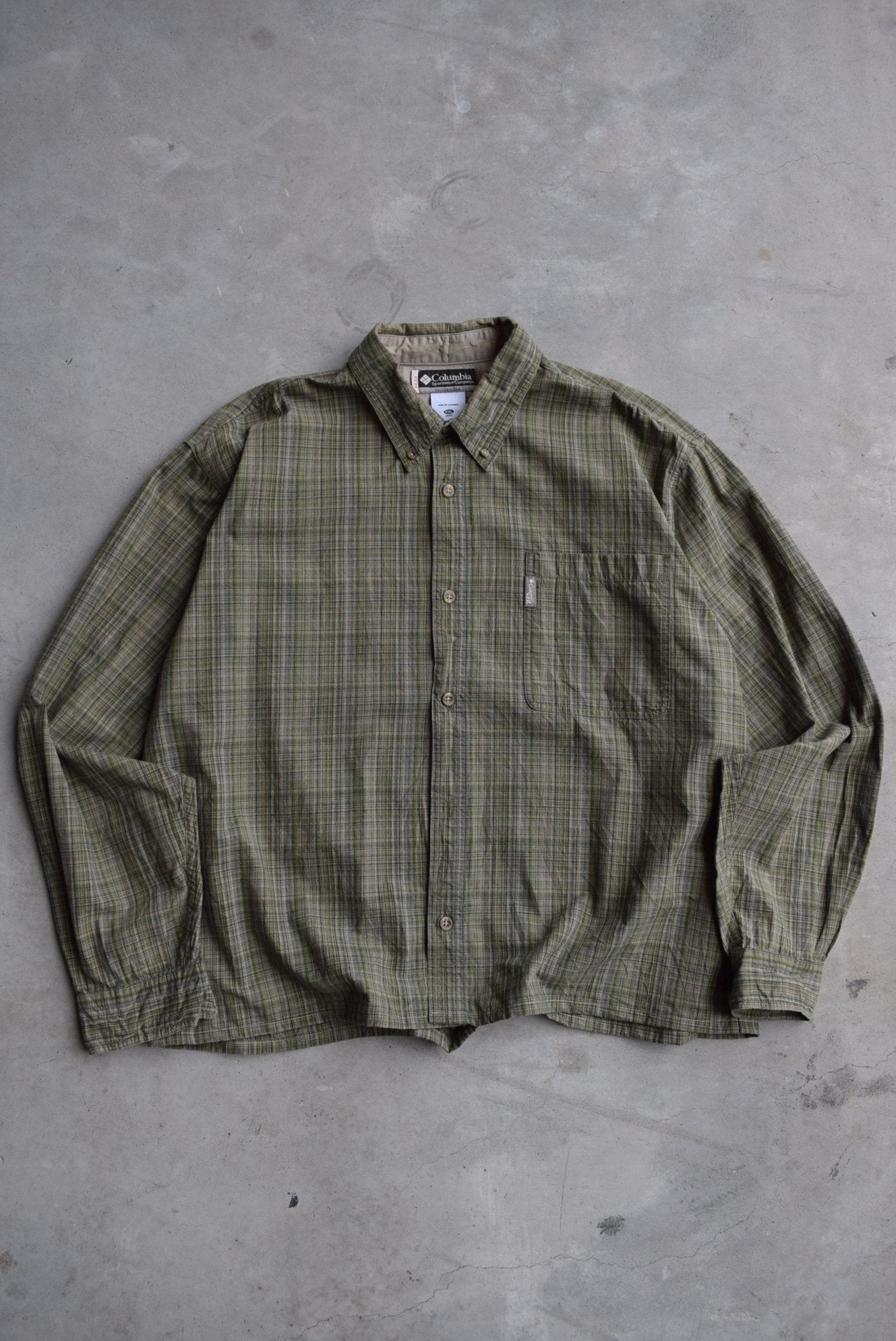 Columbia Cropped Long Sleeve Button Up — 2000s (L) - Retrospective Store