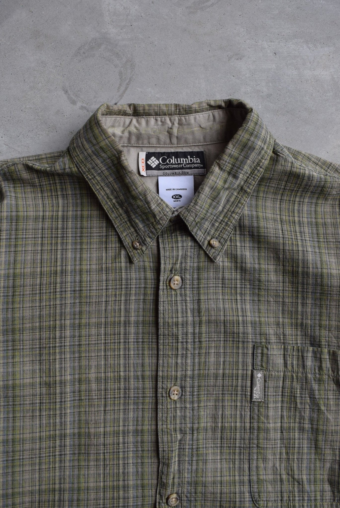 Columbia Cropped Long Sleeve Button Up — 2000s (L) - Retrospective Store