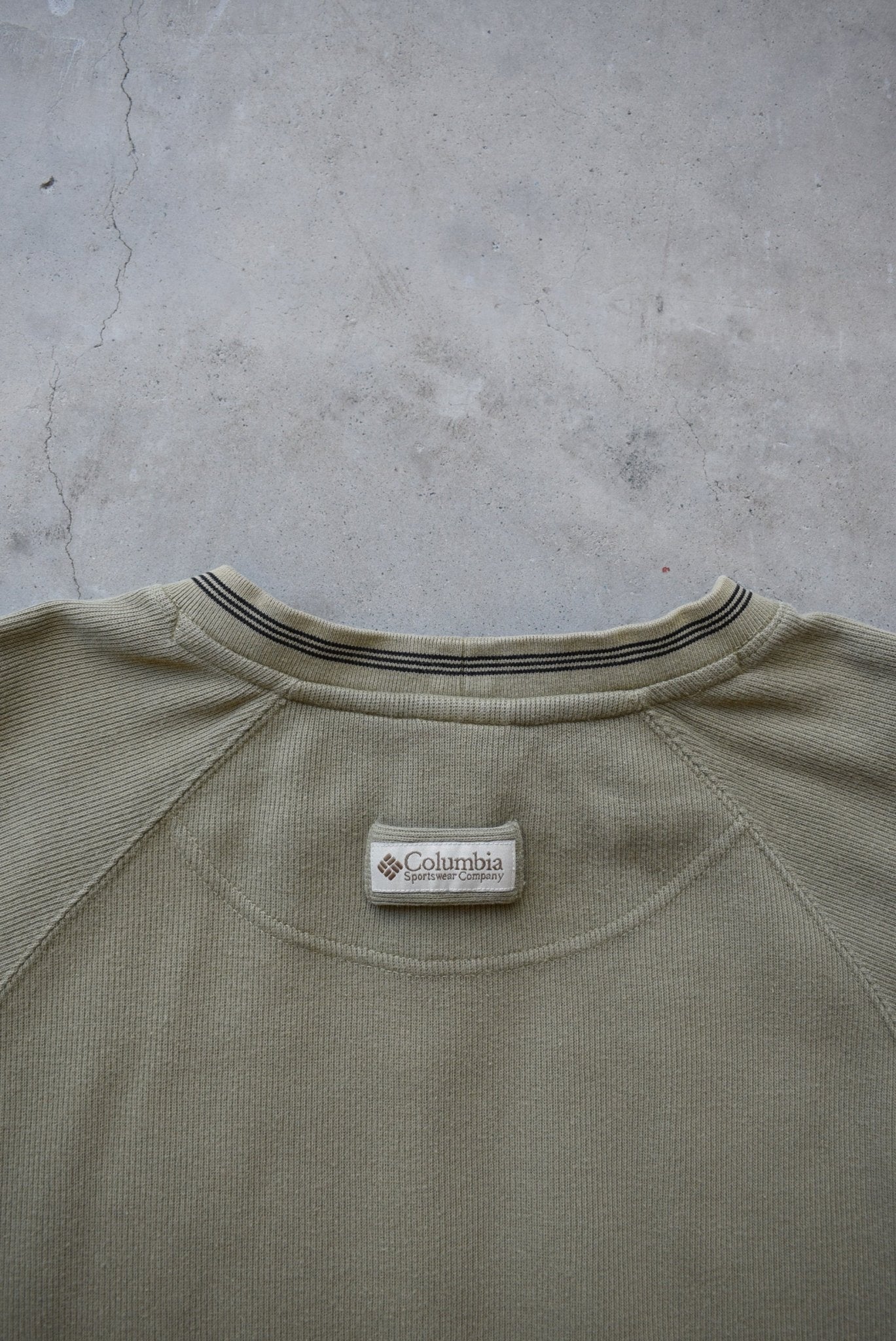 Columbia Green Embroidered Long Sleeve Spellout Tee — 2000s (M/L) - Retrospective Store