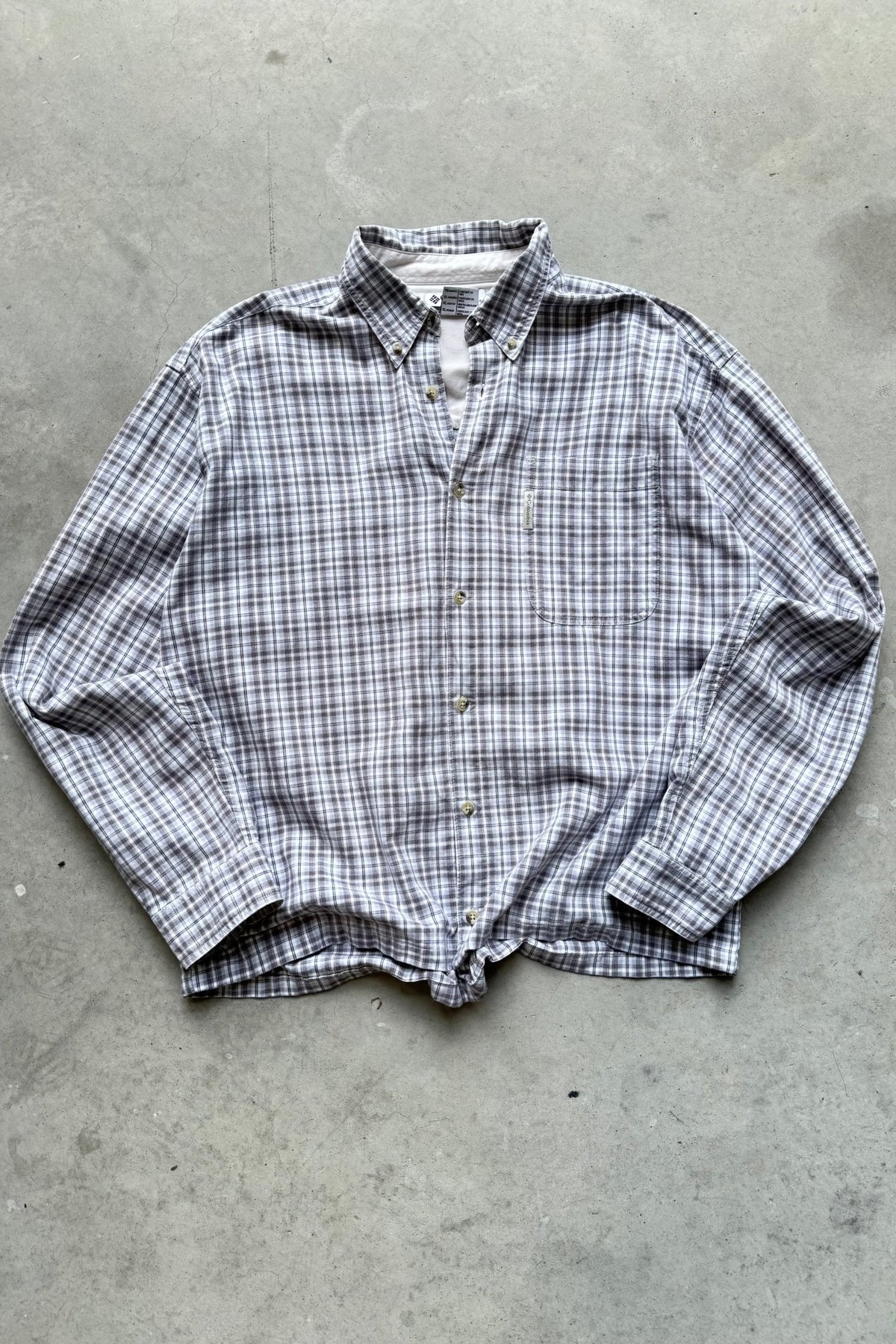 Columbia Grey Cropped Long Sleeve Button Up — 2000s (L) - Retrospective Store