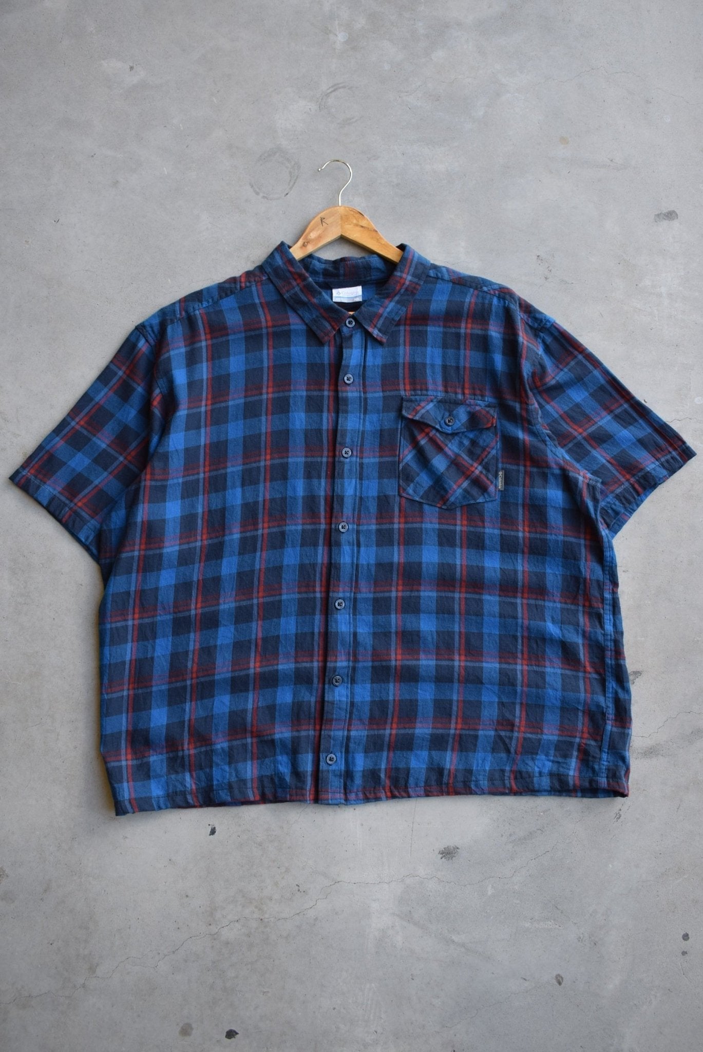 Columbia Navy Cropped Button Up — 2000s (XXL) - Retrospective Store