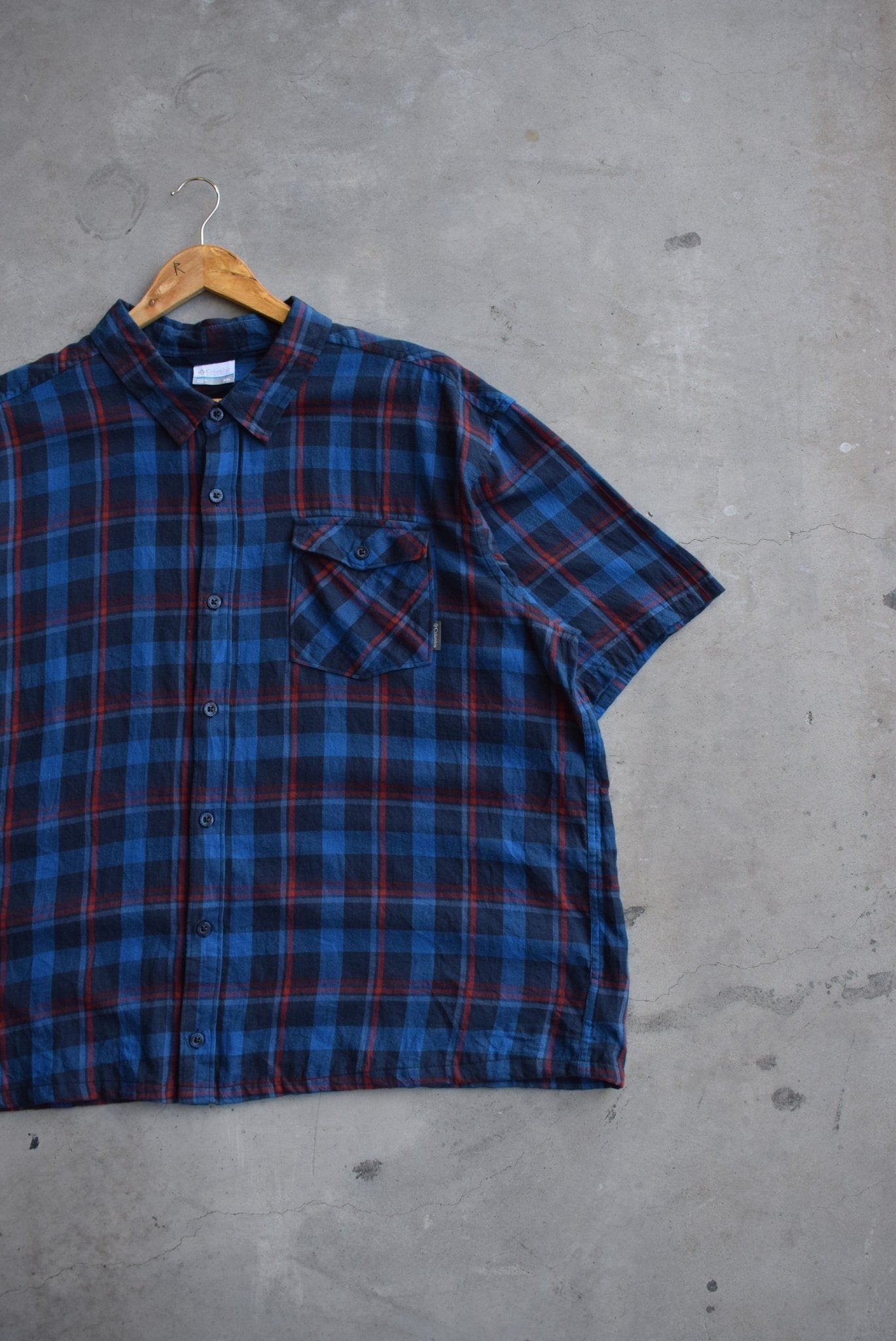 Columbia Navy Cropped Button Up — 2000s (XXL) - Retrospective Store