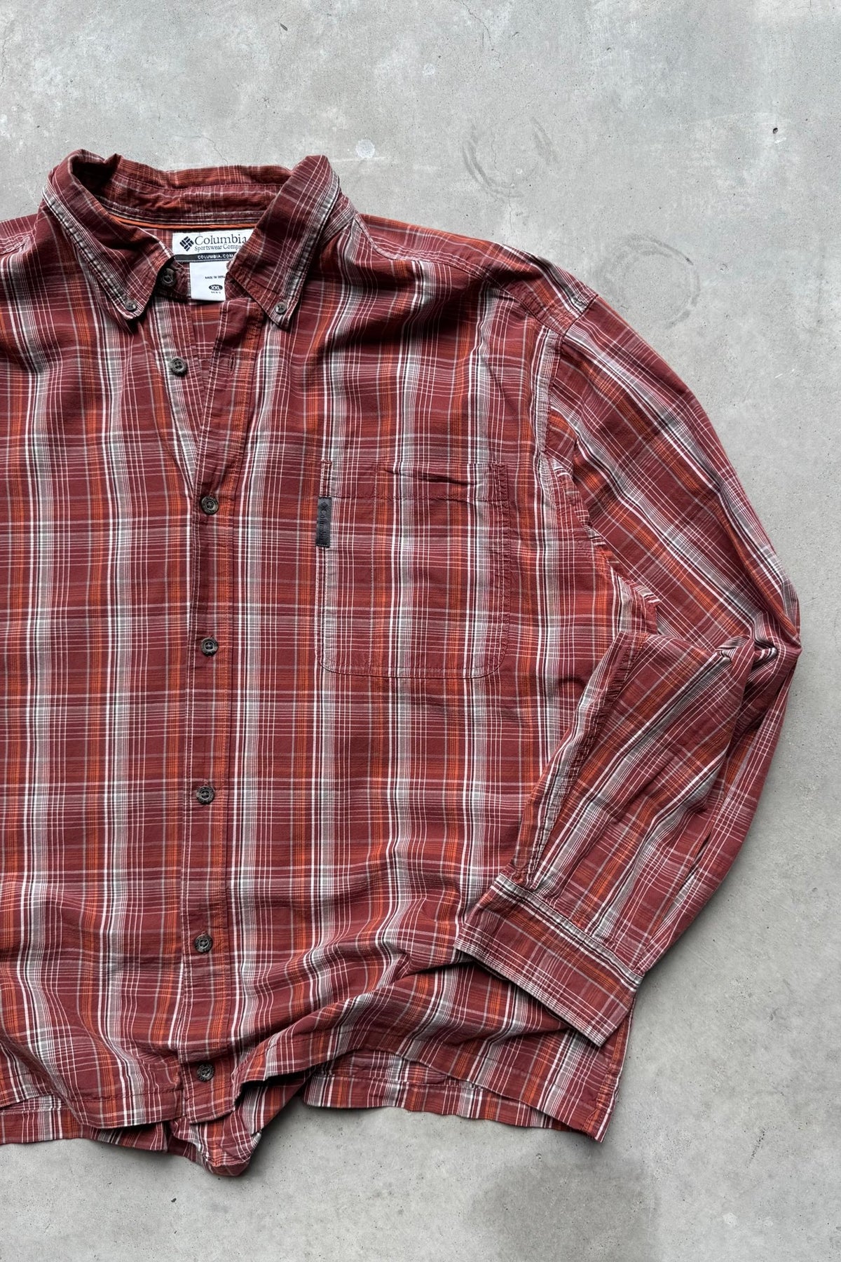 Columbia Red Cropped Long Sleeve Button Up — 2000s (XL/XXL) - Retrospective Store
