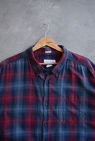 Columbia Red & Navy Cropped Button Up — 2000s (XXL) - Retrospective Store