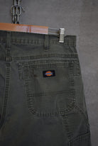 Dickies Carpenter Shorts — 2000s (36) - Retrospective Store