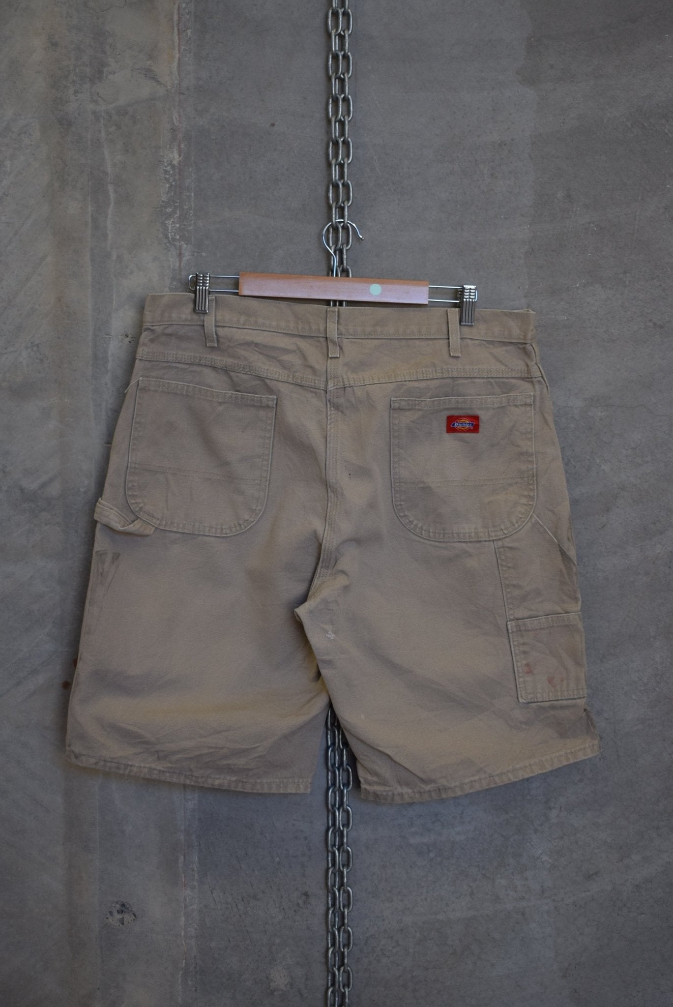 Dickies Carpenter Shorts — 2000s (38) - Retrospective Store