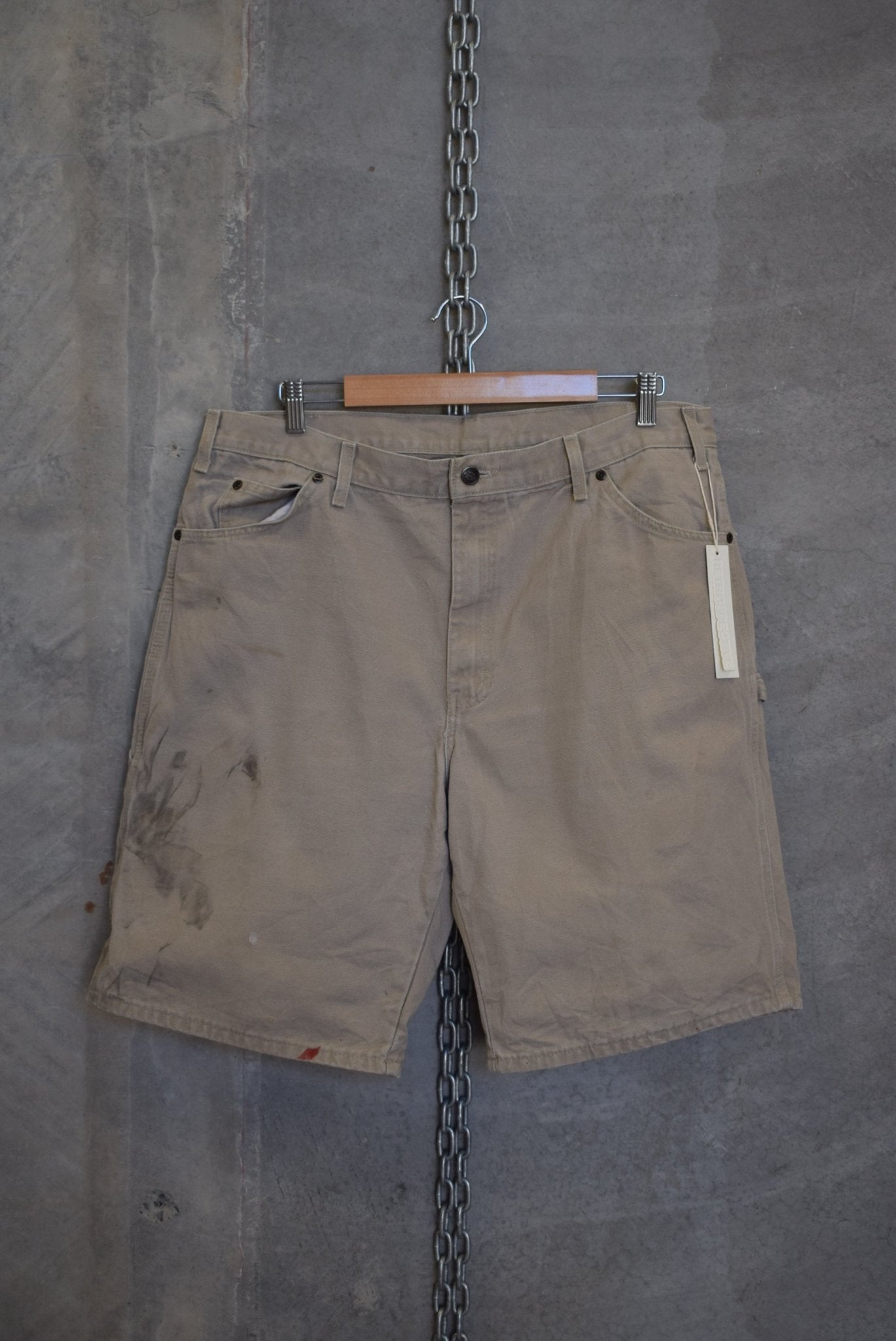 Dickies Carpenter Shorts — 2000s (38) - Retrospective Store