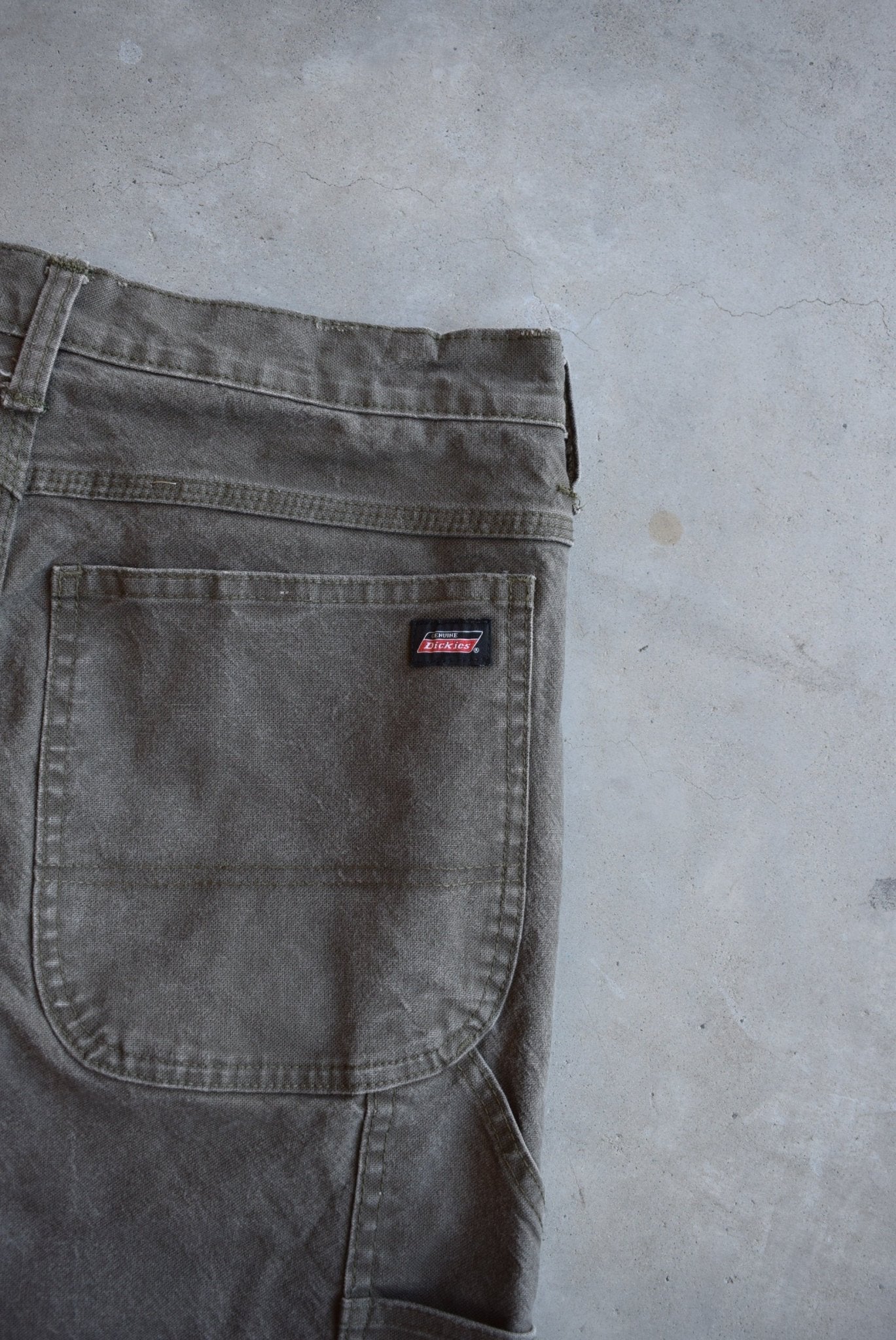 Dickies Faded Green Carpenter Pants — 2000s (30) - Retrospective Store