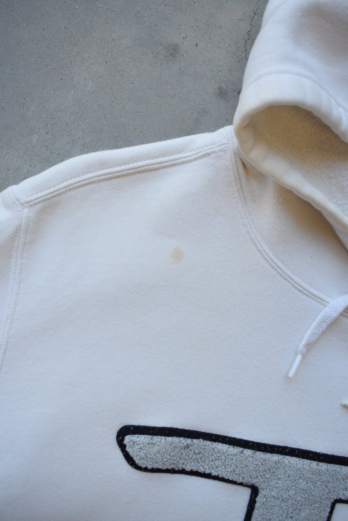 Diesel White Embroidered Logo Hoodie — 2000s (S) - Retrospective Store