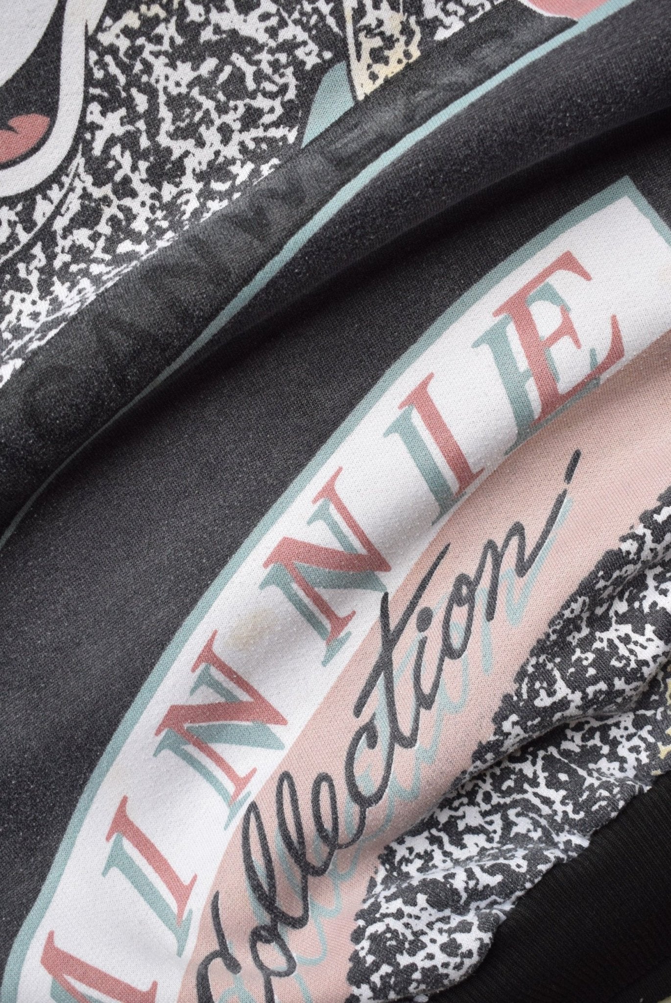 Disney Minnie Mouse White & Black Graphic Crewneck — 1990s (M/L) - Retrospective Store