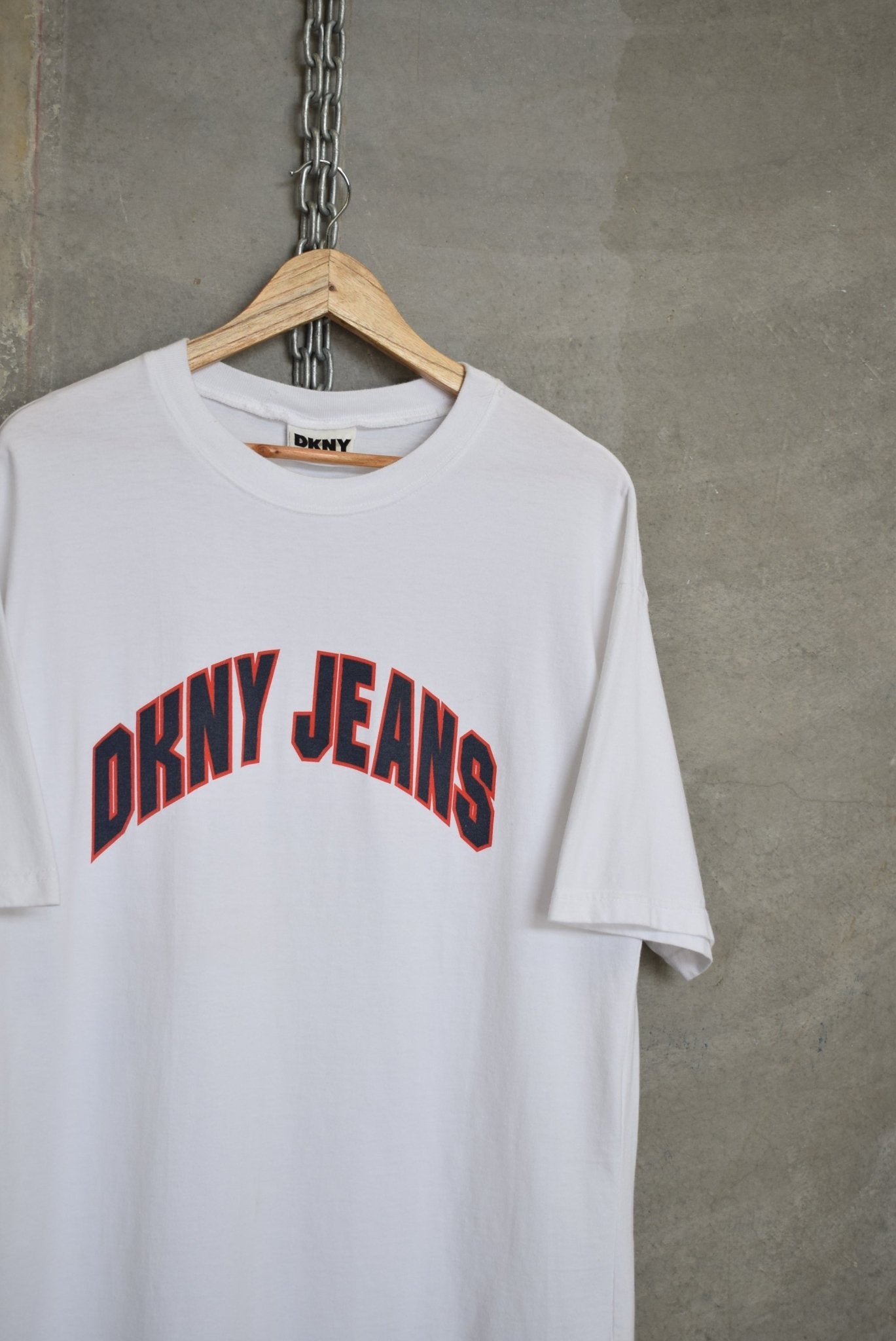 DKNY Jeans Spellout Tee — 2000s (L) - Retrospective Store