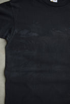 Duke University Blue Devils Black Graphic Tee — 1996 (L) - Retrospective Store