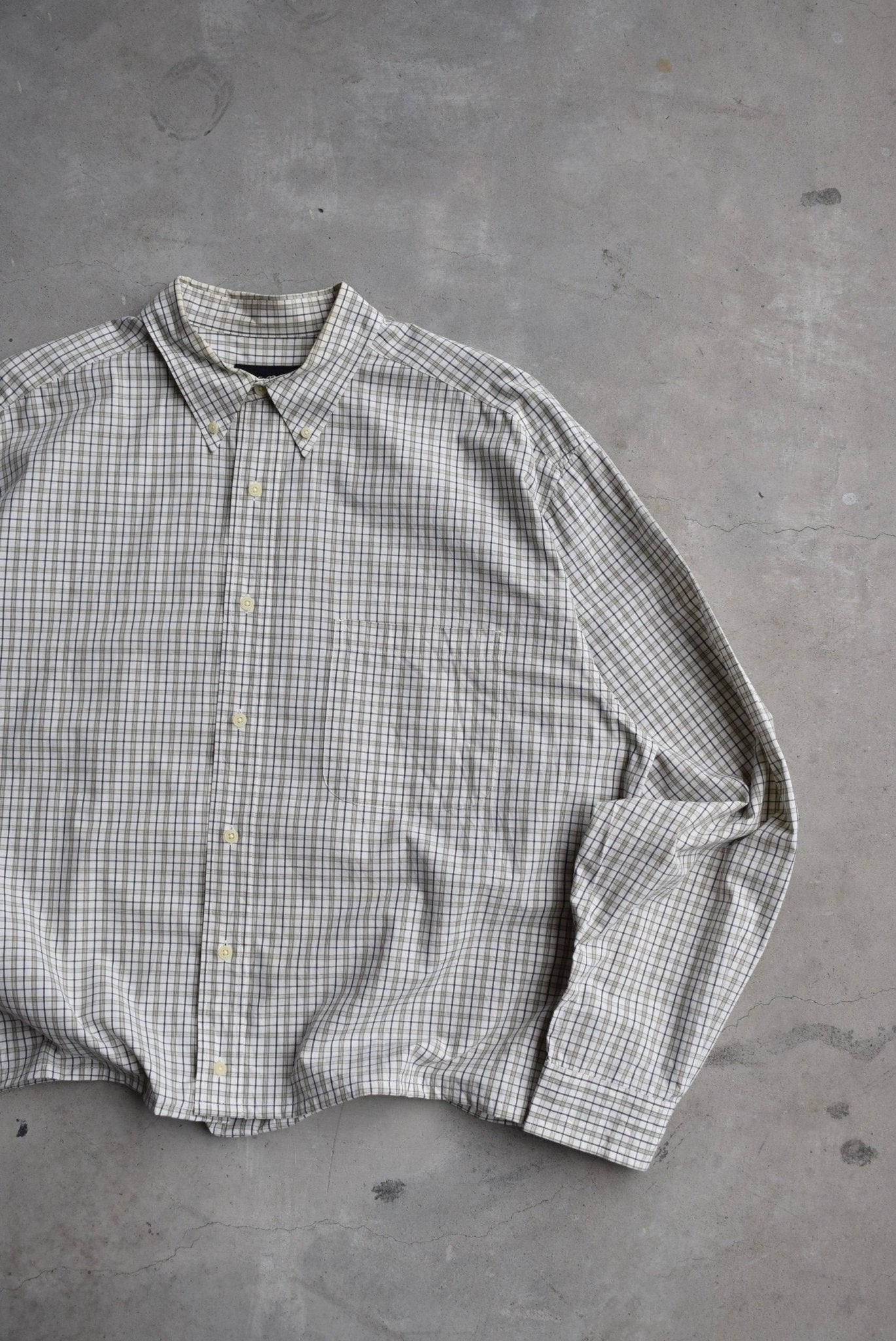 Eddie Bauer Cropped Long Sleeve Button Up — 2000s (XL) - Retrospective Store
